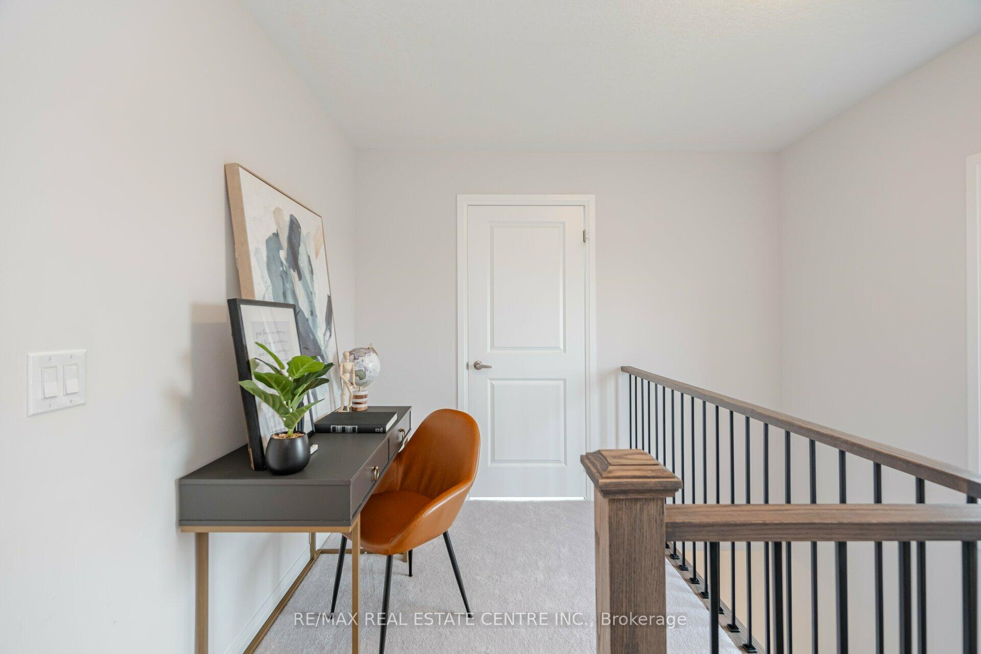 Photo 20 of 115 Crossmore Crescent, Cambridge — HOMEH