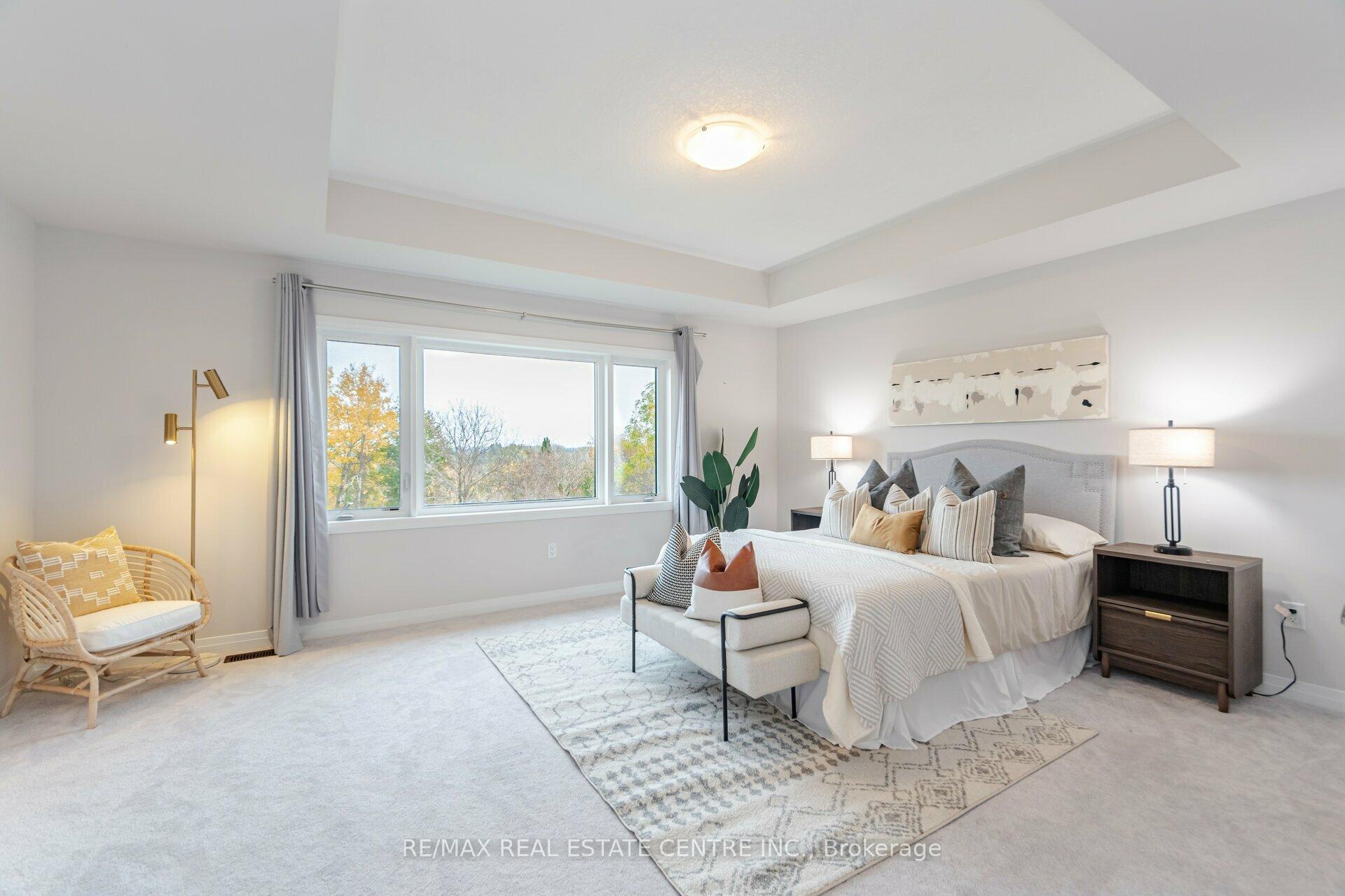 Photo 21 of 115 Crossmore Crescent, Cambridge — HOMEH