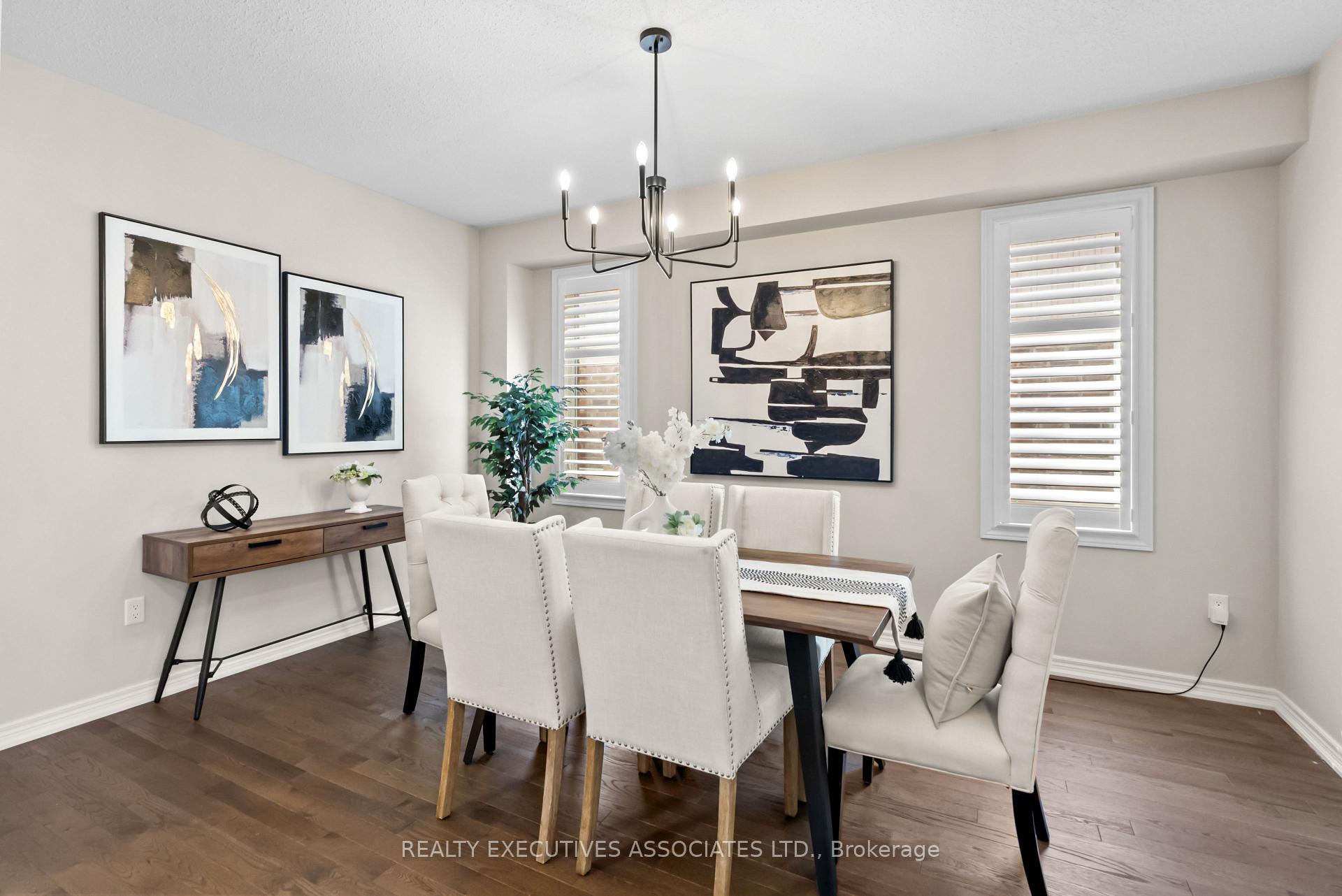 Photo 6 of 35 Gimblett Street, Clarington, Bowmanville — HOMEH