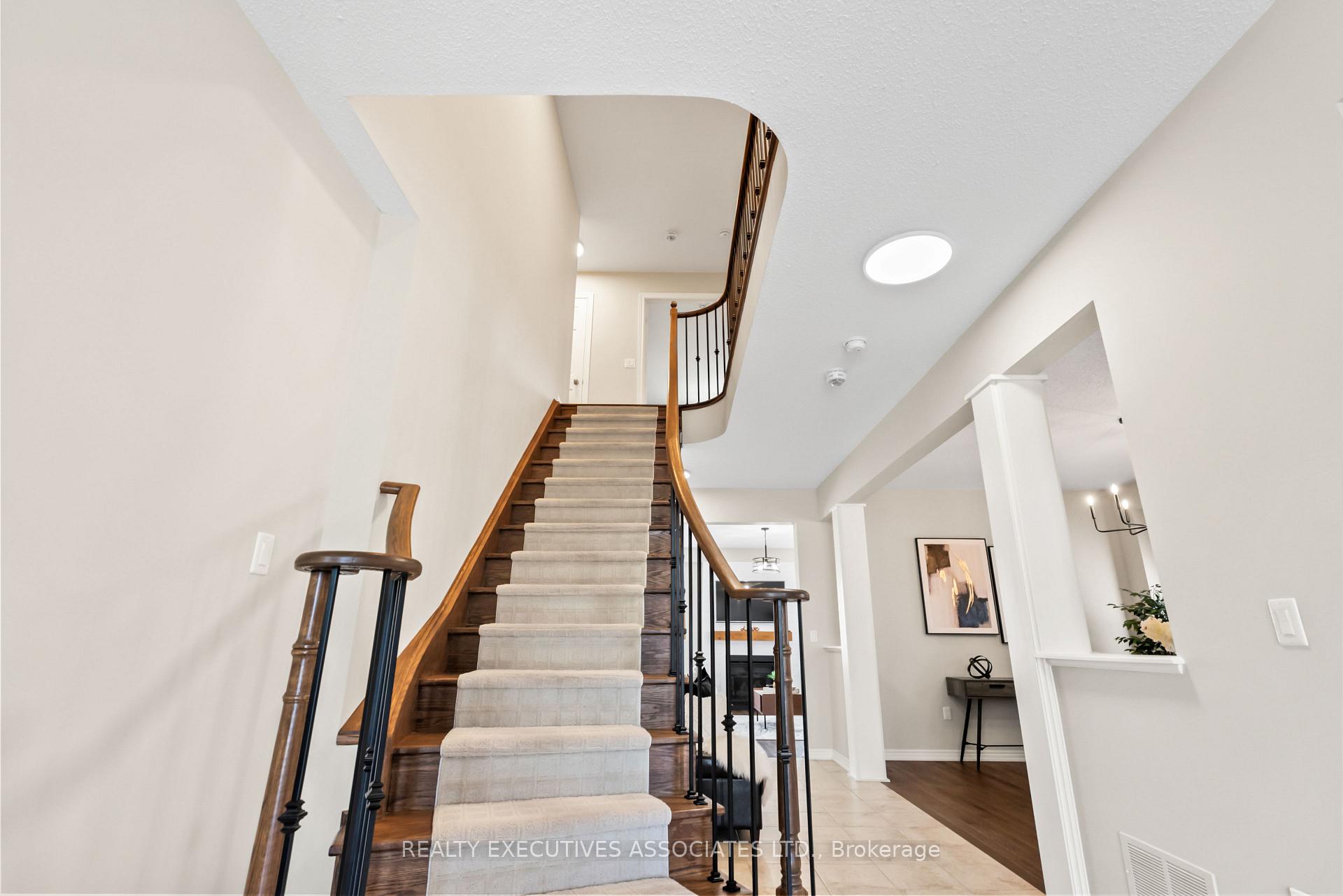Photo 18 of 35 Gimblett Street, Clarington, Bowmanville — HOMEH