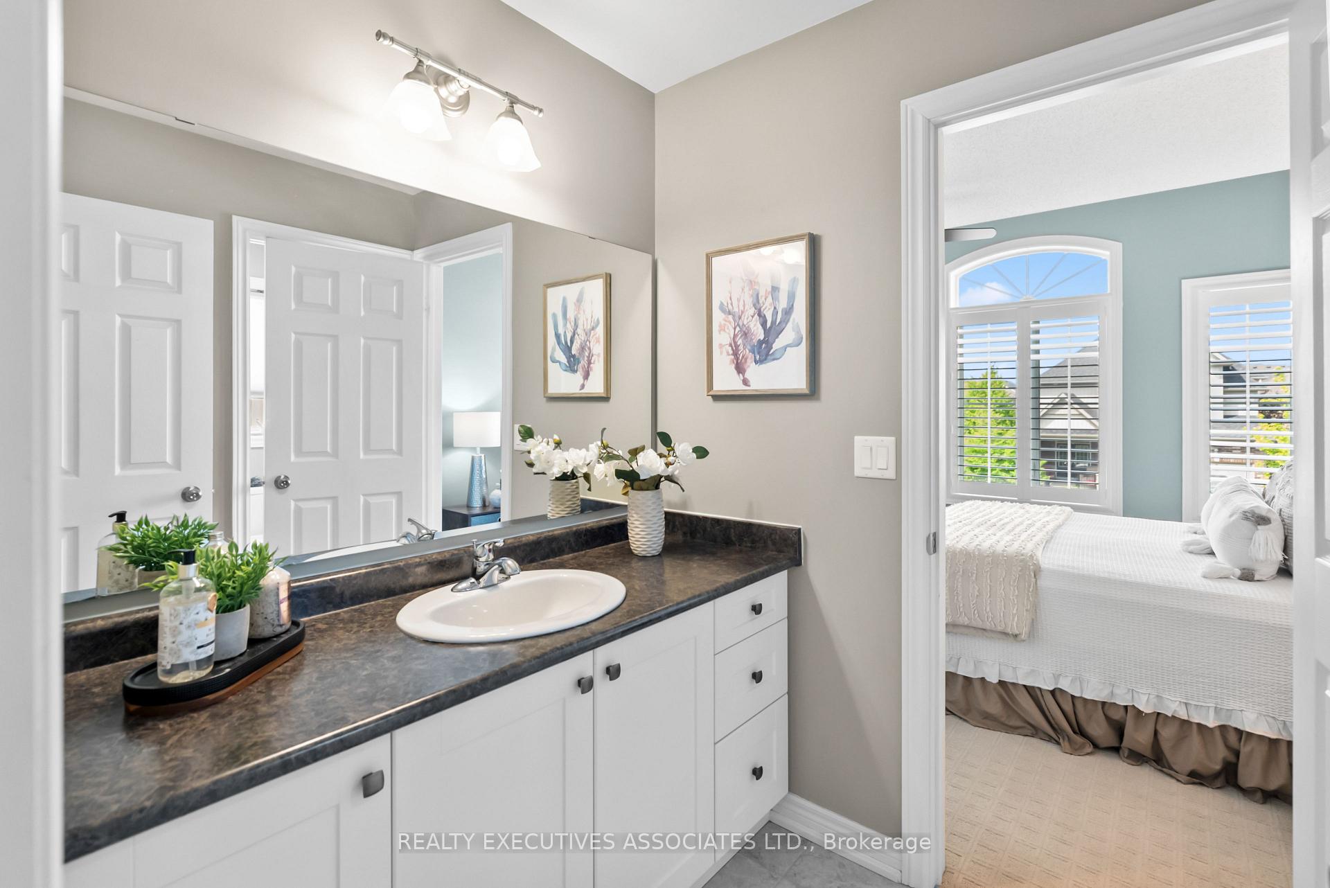 Photo 20 of 35 Gimblett Street, Clarington, Bowmanville — HOMEH
