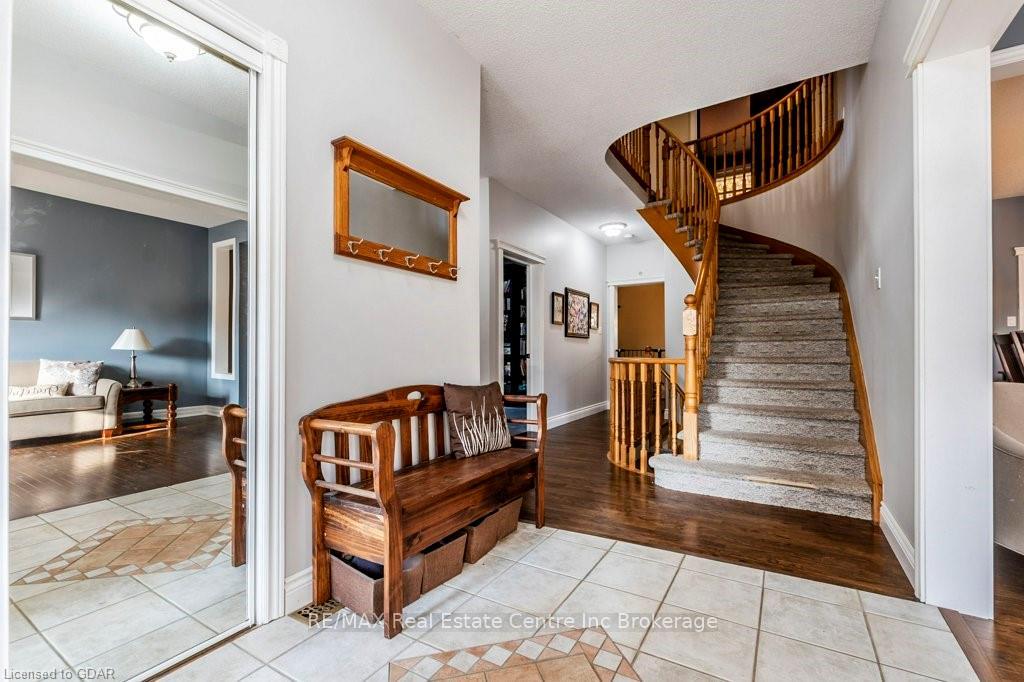 Photo 5 of 60 Brewster Place, Cambridge — HOMEH