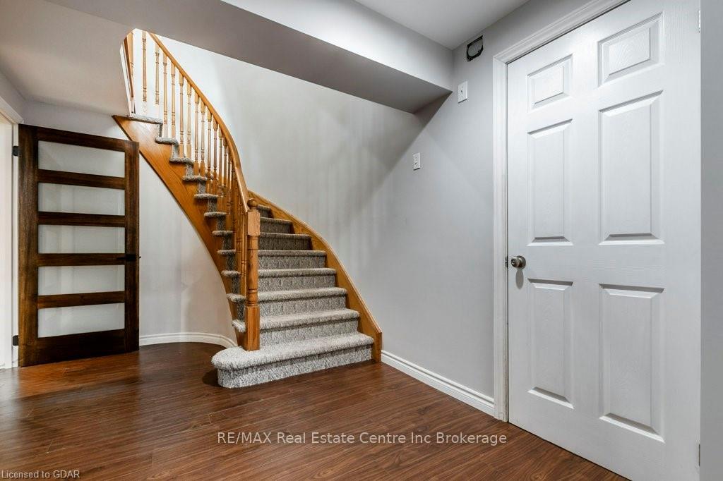 Photo 34 of 60 Brewster Place, Cambridge — HOMEH