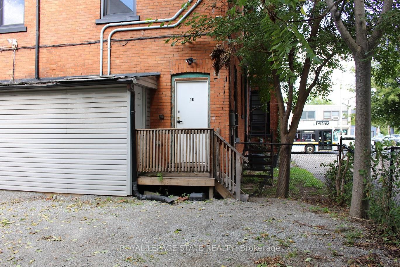 Photo 2 of 500 Main Street E, Hamilton, Stinson — HOMEH