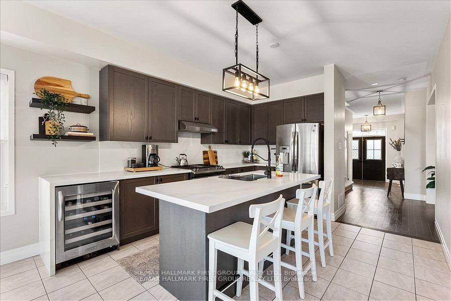 Photo 9 of 51 Richard Davies Crescent, Clarington, Bowmanville — HOMEH