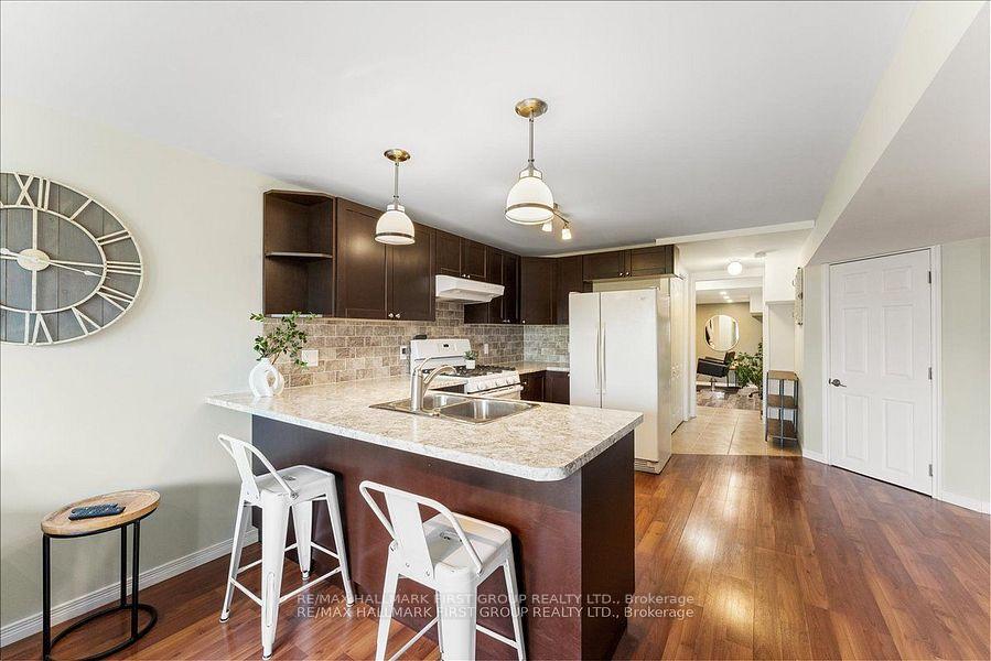 Photo 23 of 51 Richard Davies Crescent, Clarington, Bowmanville — HOMEH