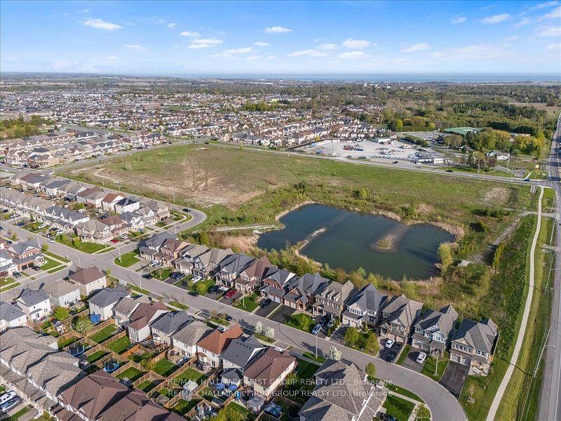 Photo 31 of 51 Richard Davies Crescent, Clarington, Bowmanville — HOMEH