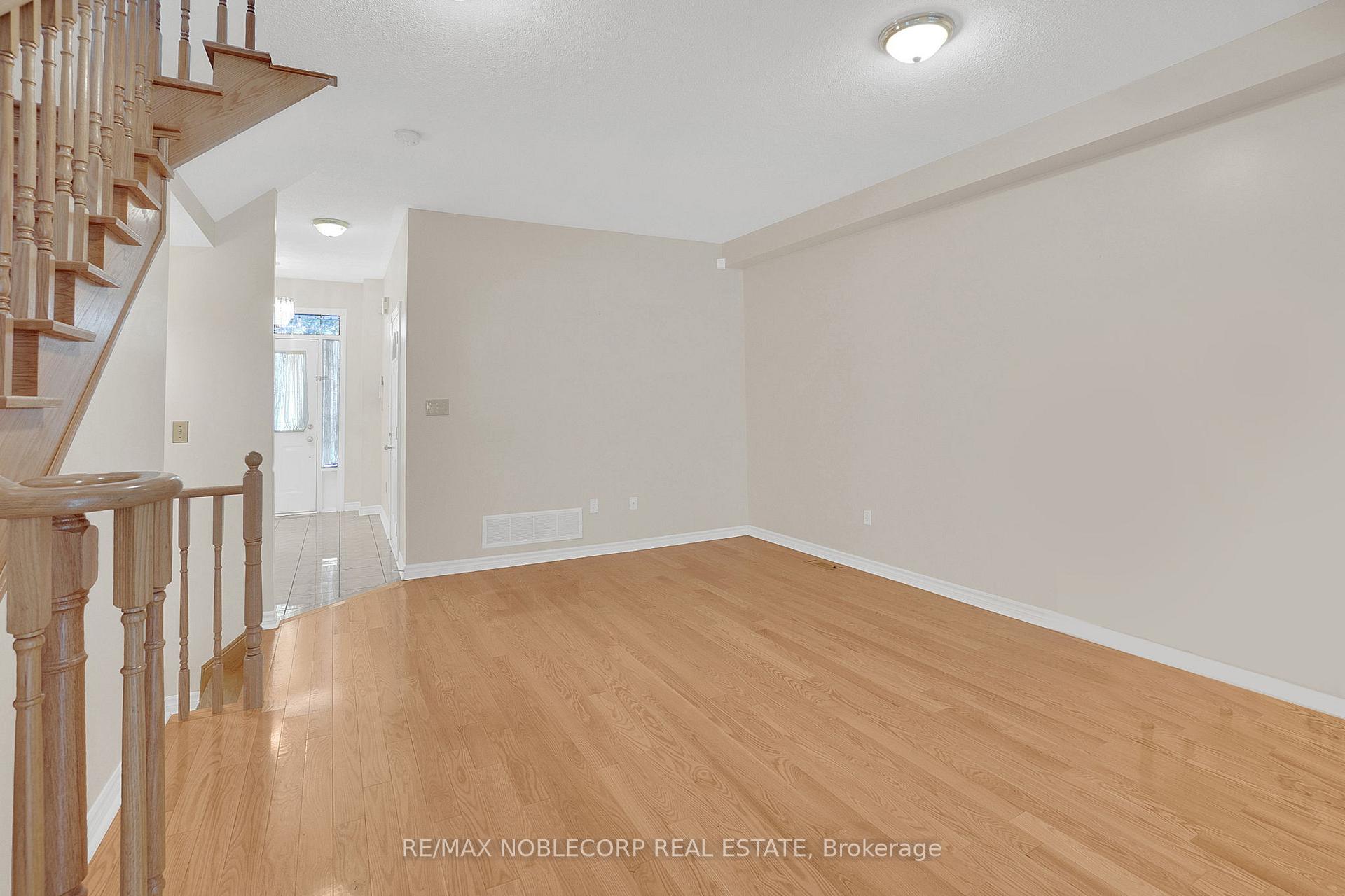 Photo 5 of 91 Eastview Gate, Brampton, Bram East — HOMEH