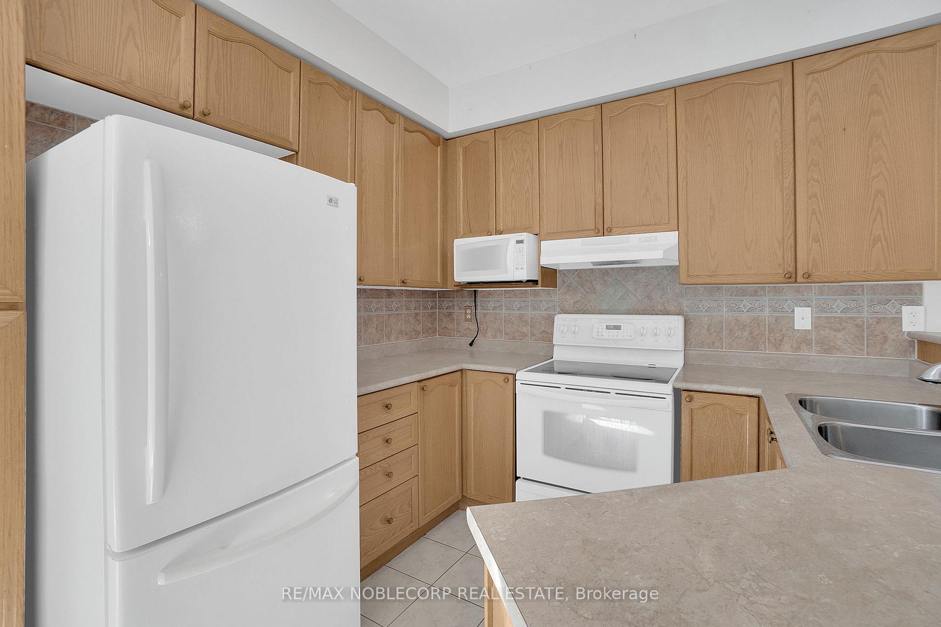 Photo 10 of 91 Eastview Gate, Brampton, Bram East — HOMEH
