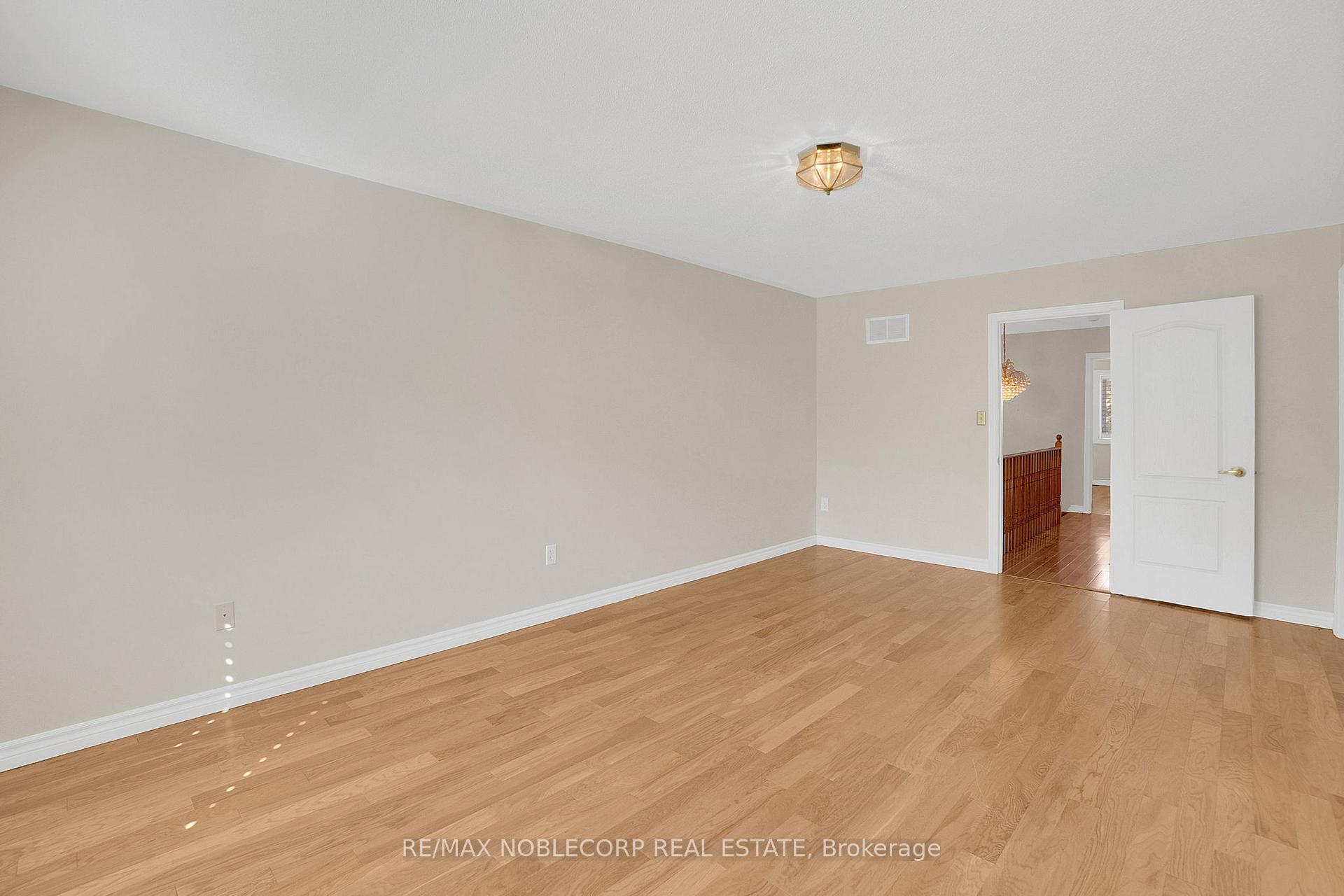 Photo 16 of 91 Eastview Gate, Brampton, Bram East — HOMEH