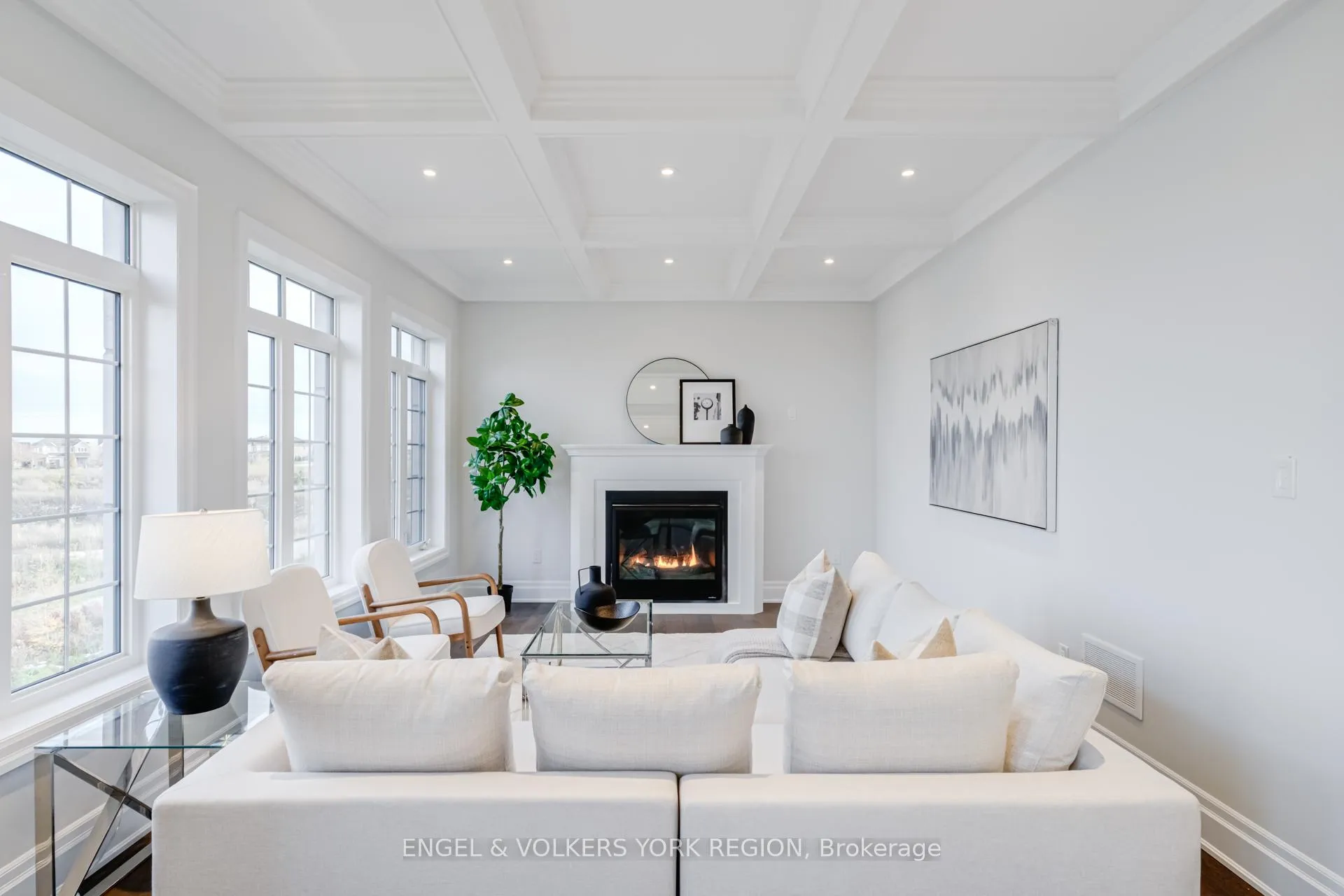 Photo 14 of 10 Keyworth Crescent, Brampton, Sandringham-Wellington North — HOMEH