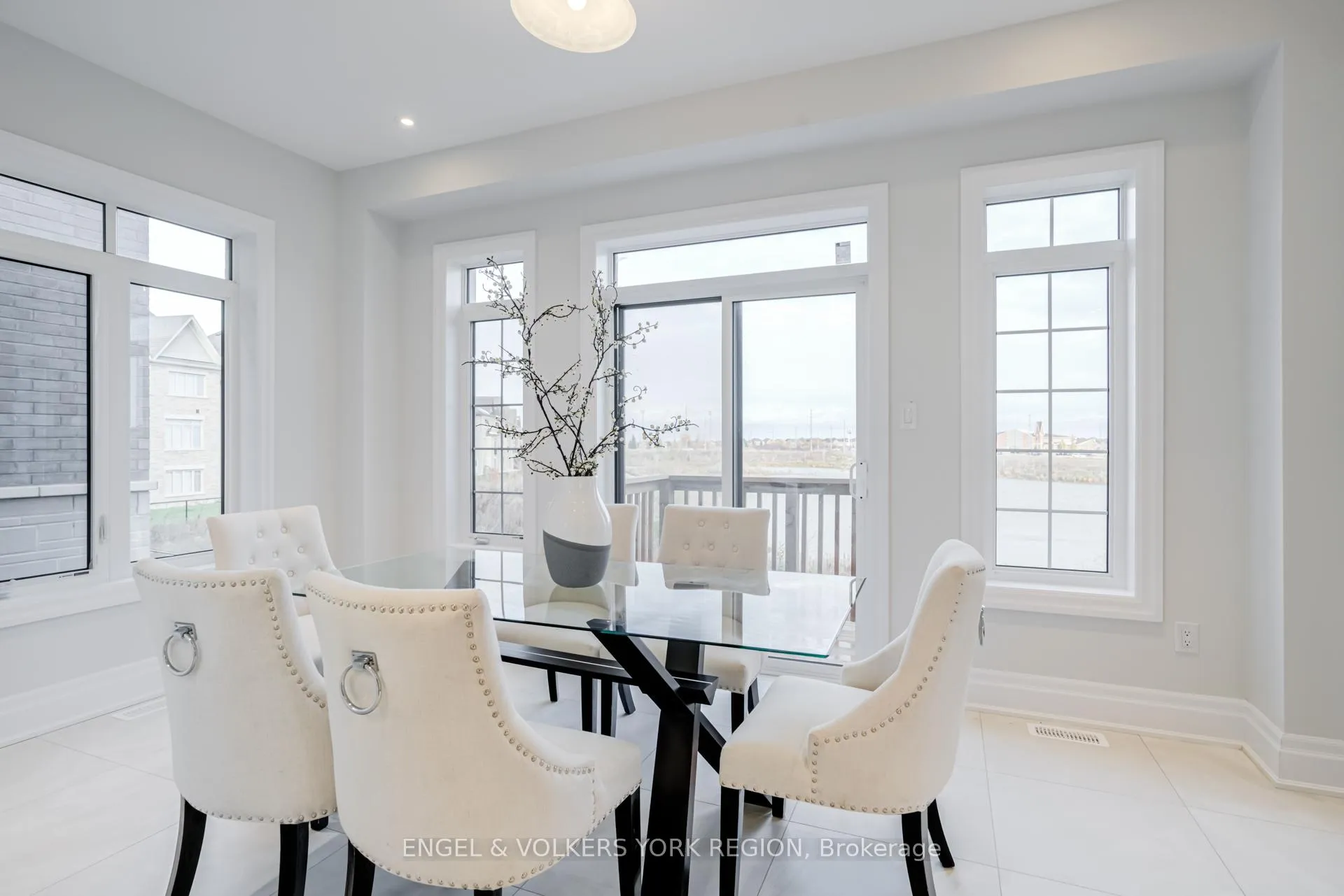 Photo 18 of 10 Keyworth Crescent, Brampton, Sandringham-Wellington North — HOMEH