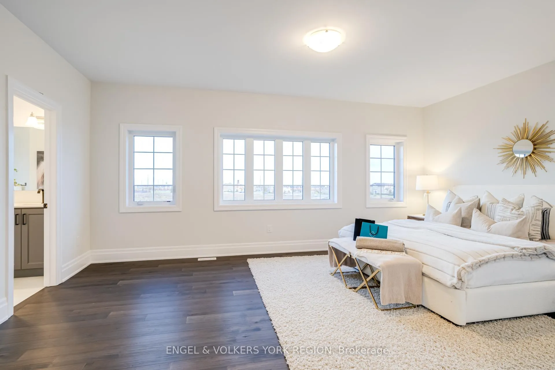 Photo 22 of 10 Keyworth Crescent, Brampton, Sandringham-Wellington North — HOMEH
