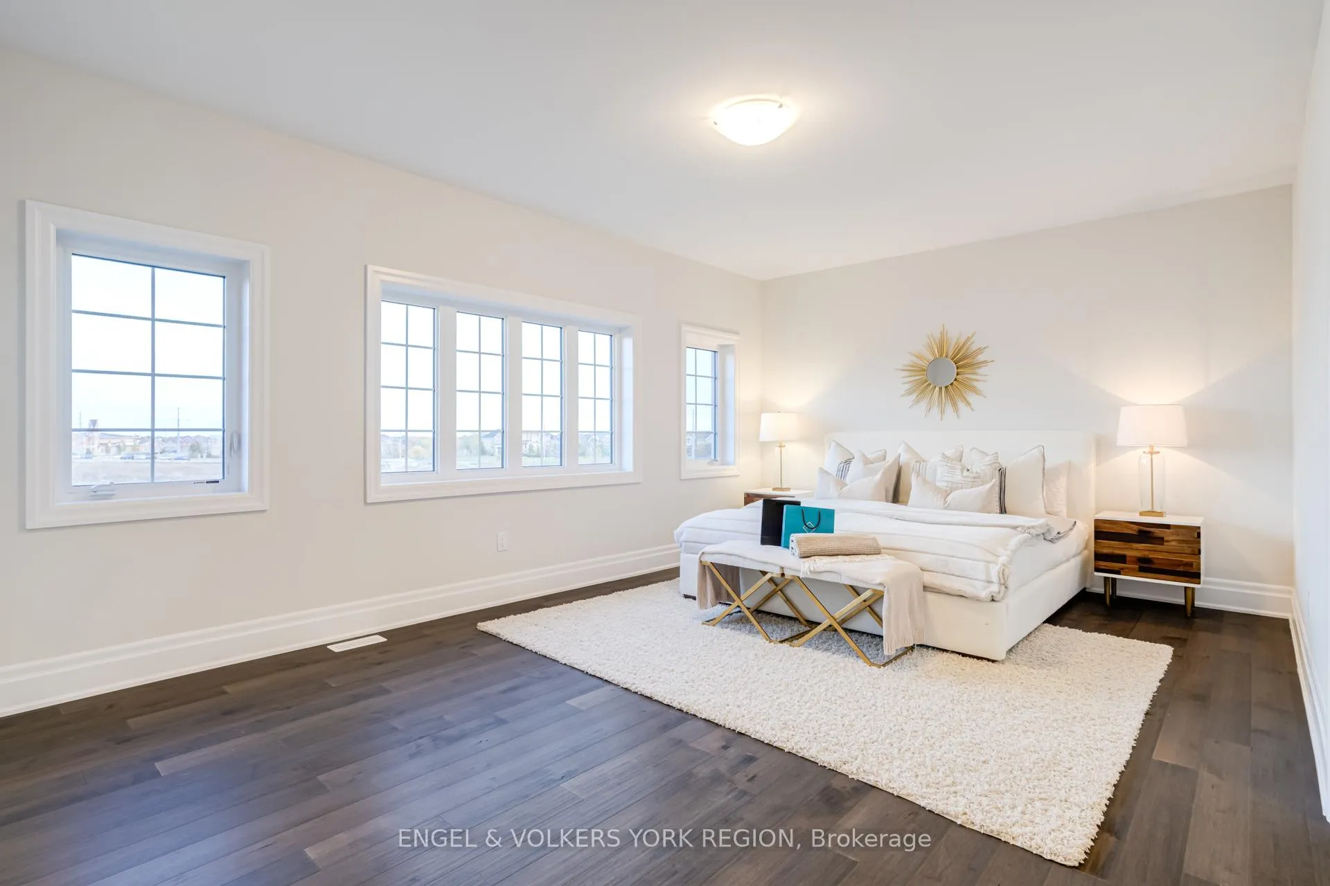 Photo 23 of 10 Keyworth Crescent, Brampton, Sandringham-Wellington North — HOMEH