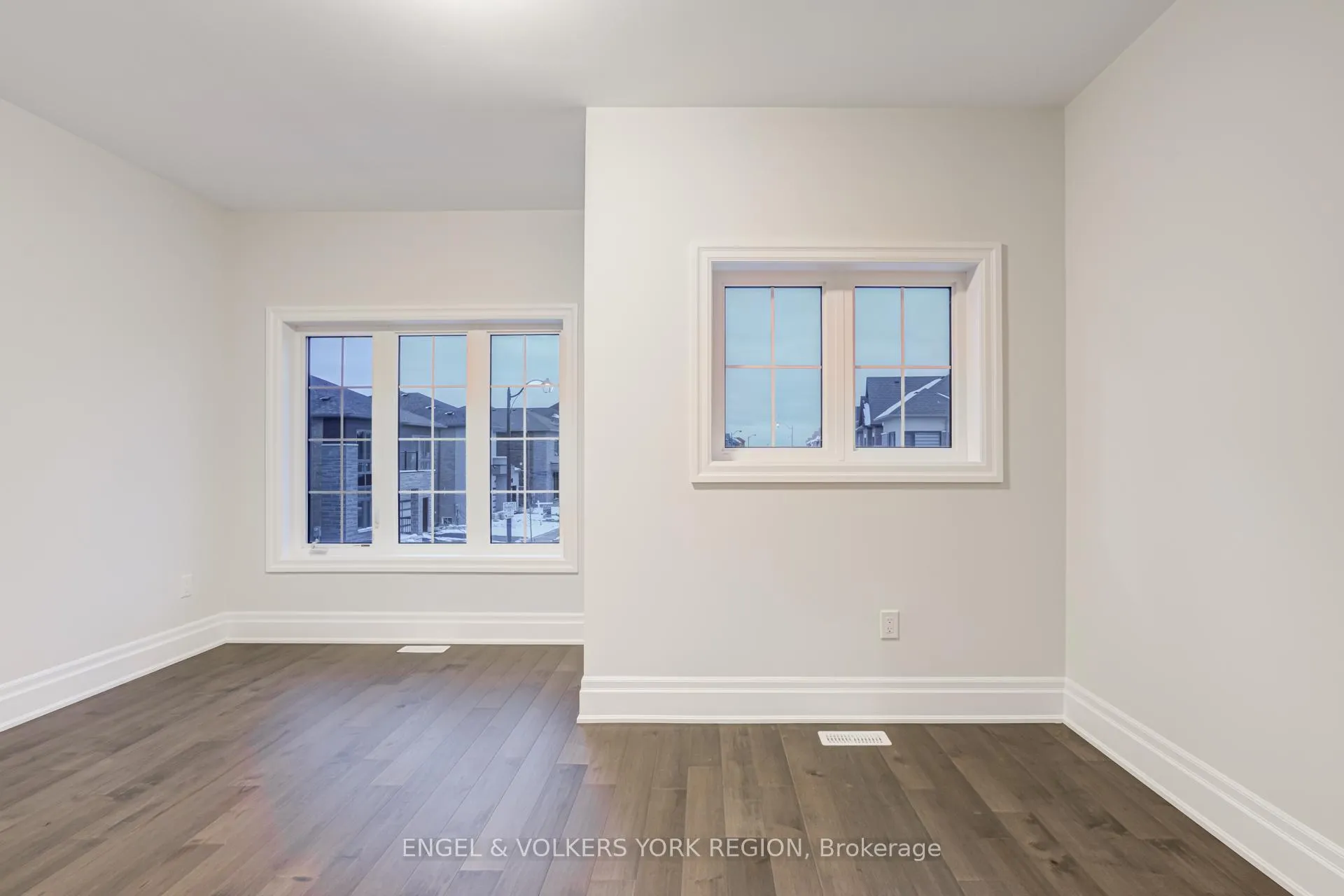 Photo 26 of 10 Keyworth Crescent, Brampton, Sandringham-Wellington North — HOMEH