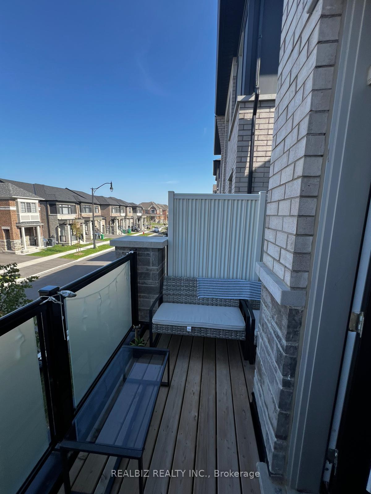 Photo 6 of 65 Keppel Circle, Brampton, Northwest Brampton — HOMEH