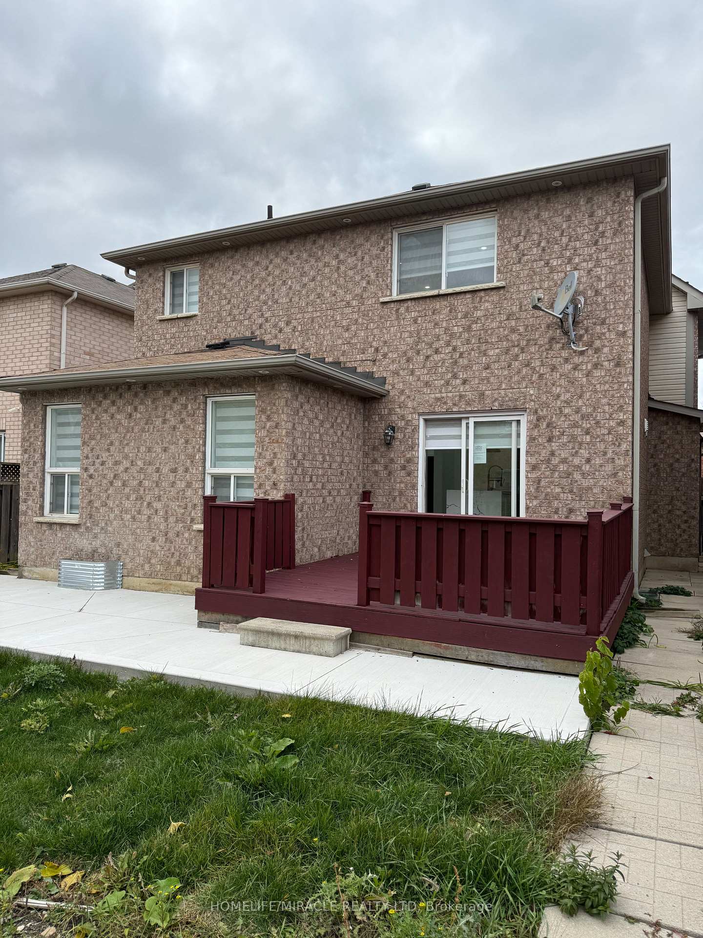 Photo 3 of 91 Buick Boulevard, Brampton, Fletcher's Meadow — HOMEH