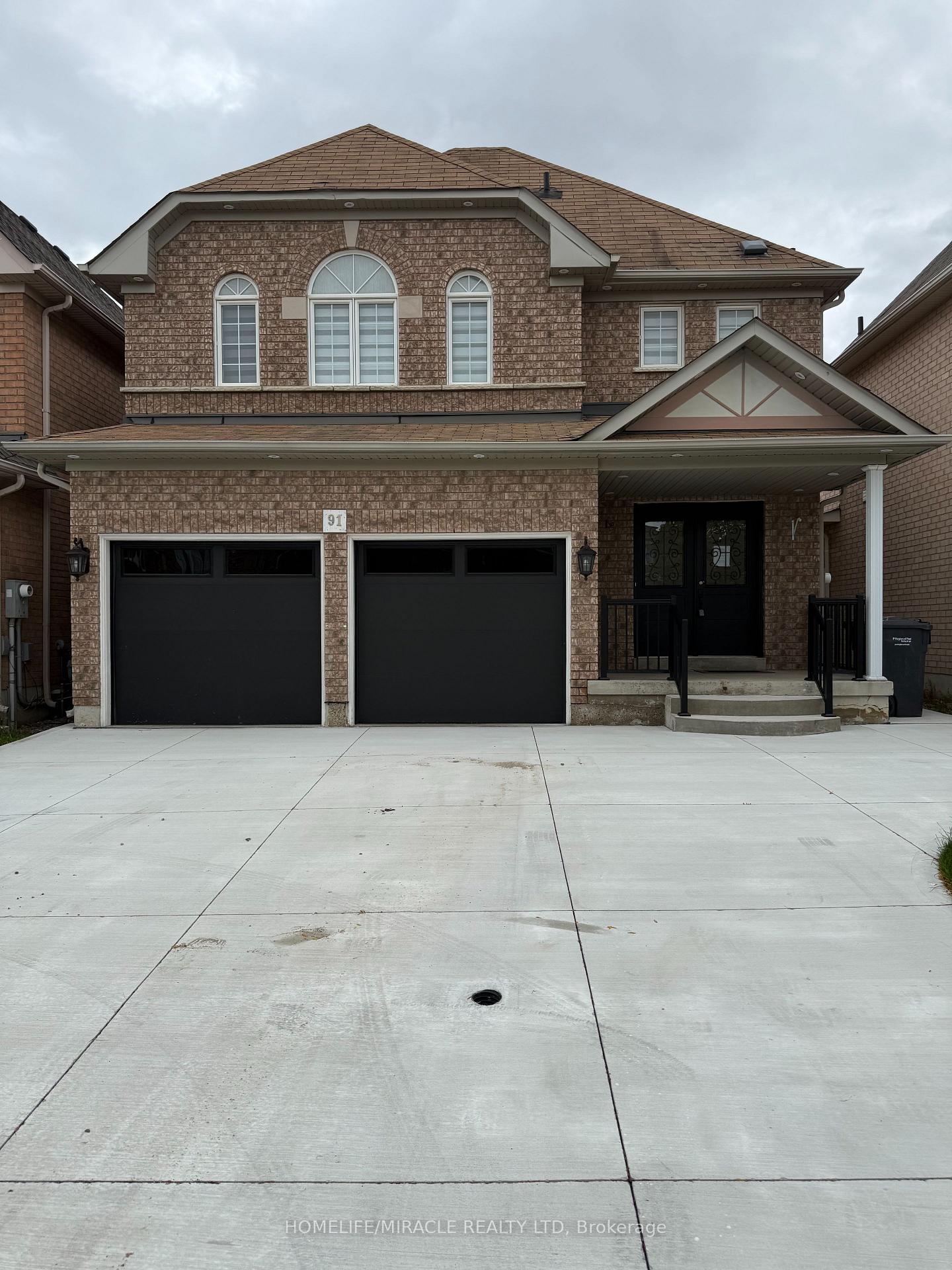 Photo 15 of 91 Buick Boulevard, Brampton, Fletcher's Meadow — HOMEH