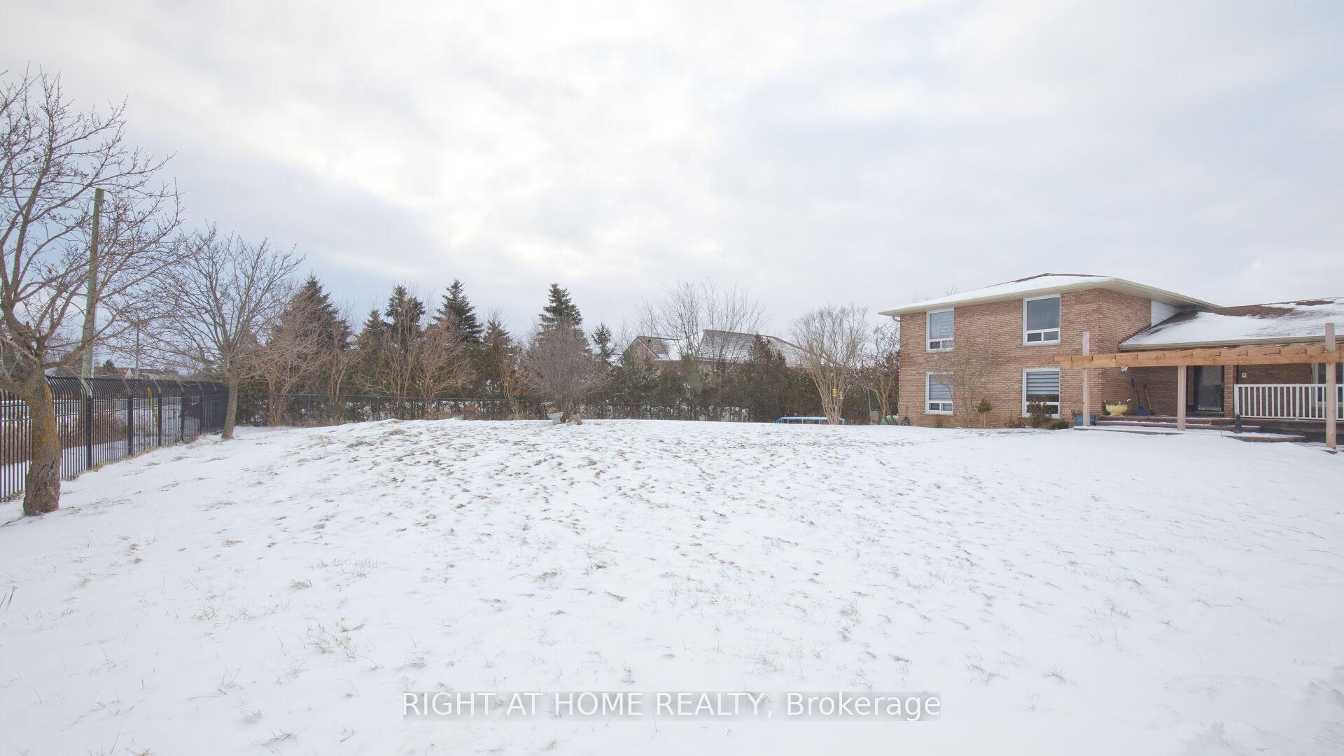 Photo 2 of 13612 Innis Lake Road, Caledon, Caledon Village — HOMEH
