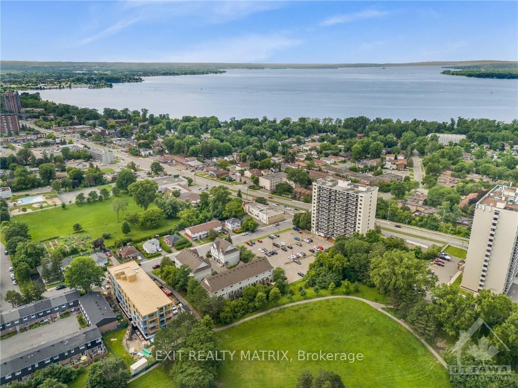 Photo 3 of Unit 21, 825 Grenon Avenue, Ottawa, Britannia Heights — HOMEH