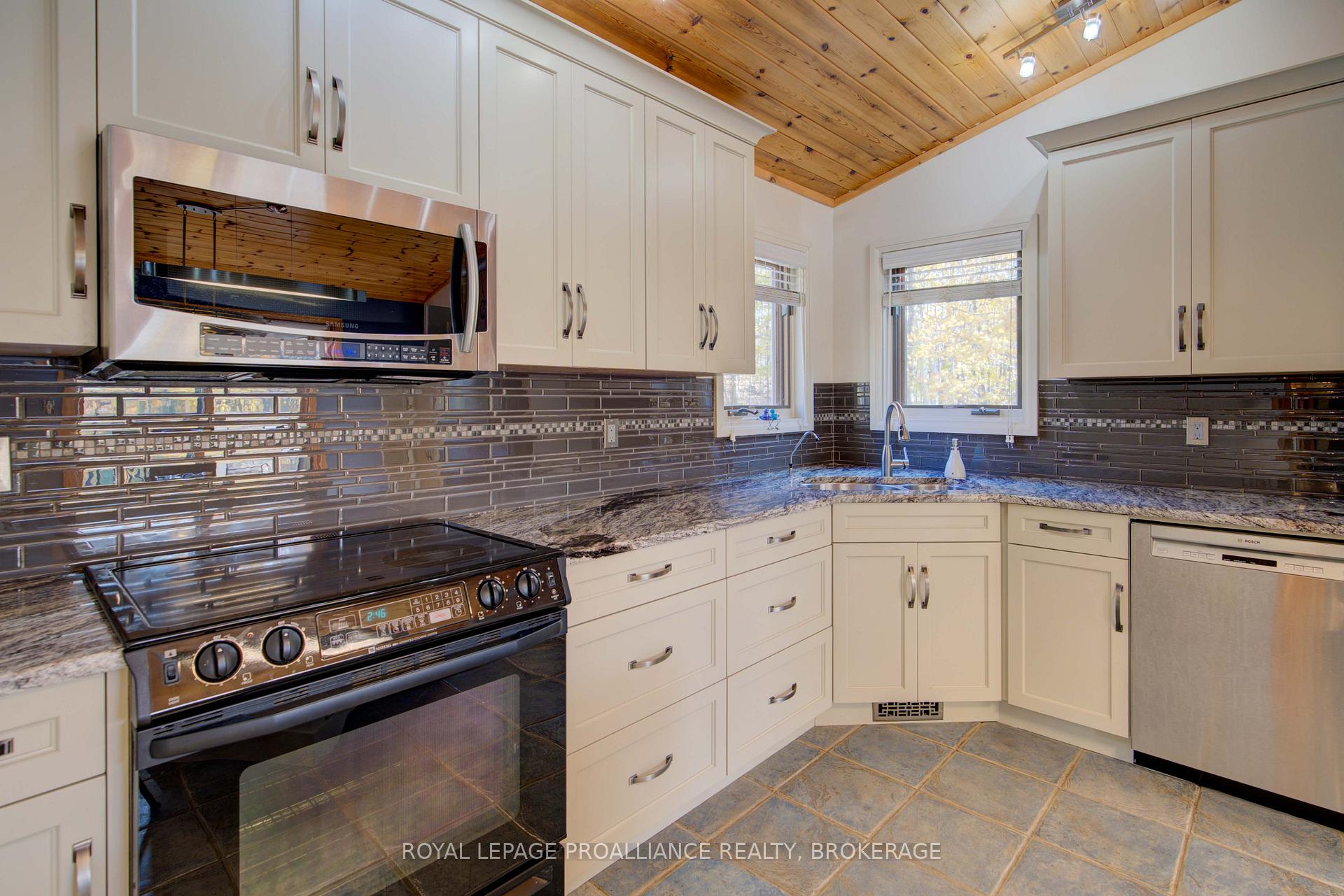 Photo 23 of 2012 Shibley Road, Frontenac, Frontenac Centre — HOMEH