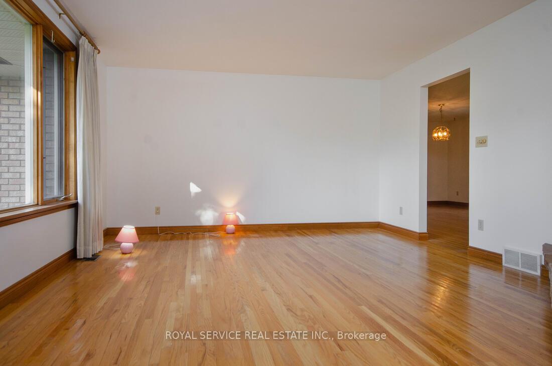 Photo 19 of 66 Irwin Road, Clarington, Orono — HOMEH
