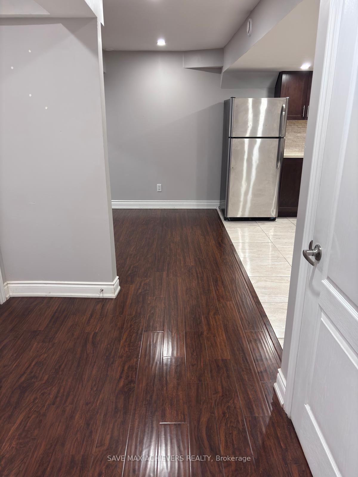 Photo 5 of 18 Interlude Drive, Brampton, Credit Valley — HOMEH