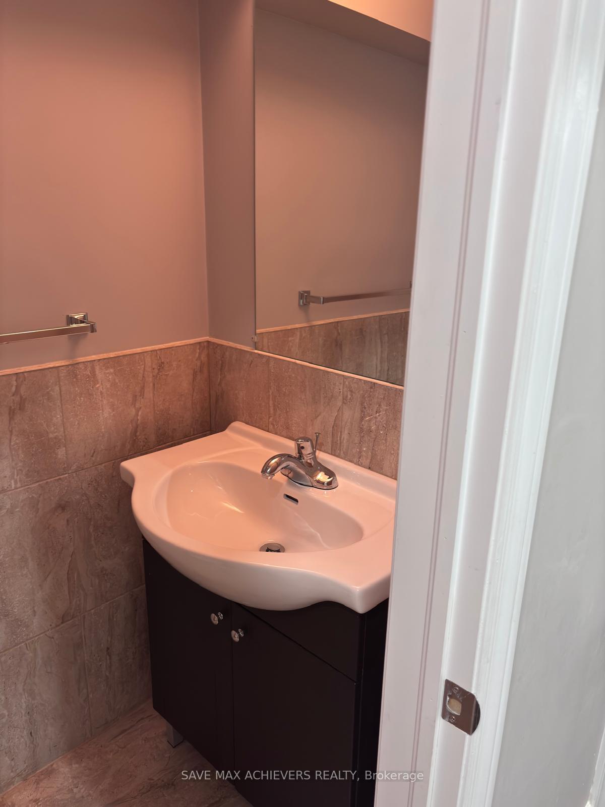 Photo 13 of 18 Interlude Drive, Brampton, Credit Valley — HOMEH