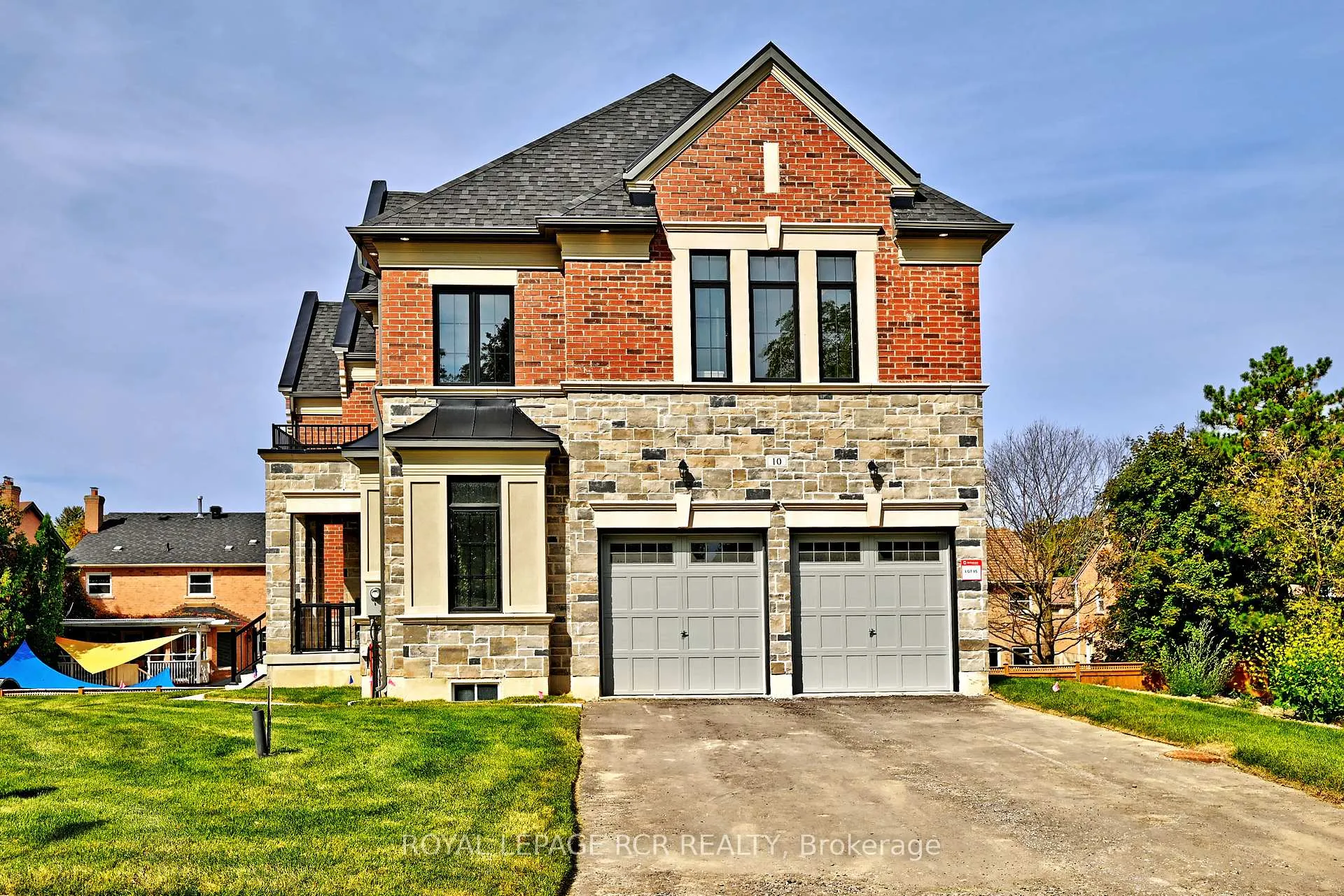 Photo 2 of 10 William Heath Court, Aurora, Aurora Highlands — HOMEH
