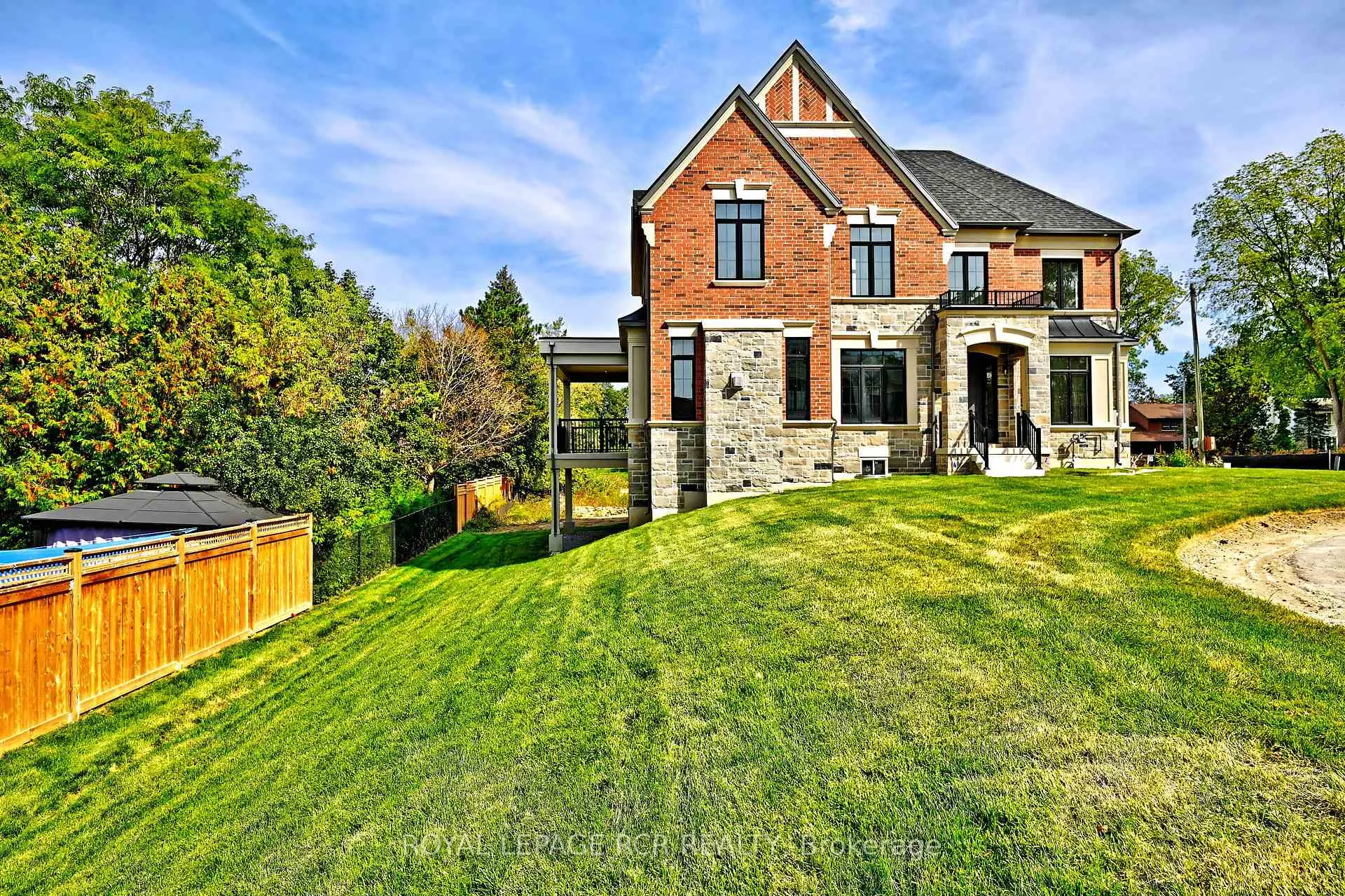 Photo 13 of 10 William Heath Court, Aurora, Aurora Highlands — HOMEH