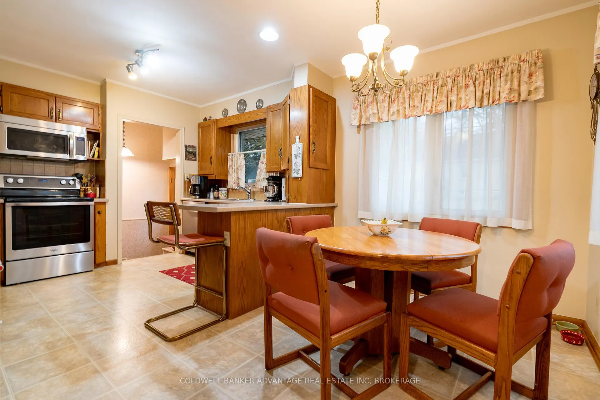 Photo 8 of 17 Wardrope Avenue, Hamilton, Stoney Creek — HOMEH