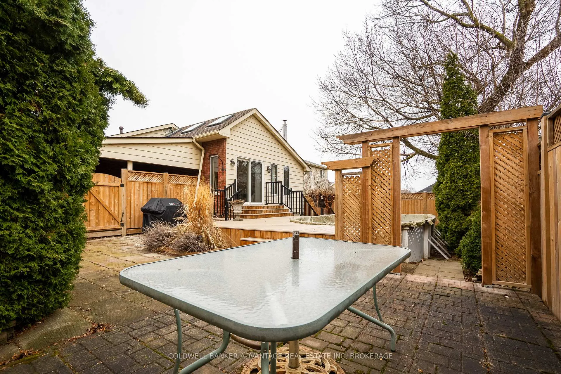 Photo 31 of 17 Wardrope Avenue, Hamilton, Stoney Creek — HOMEH