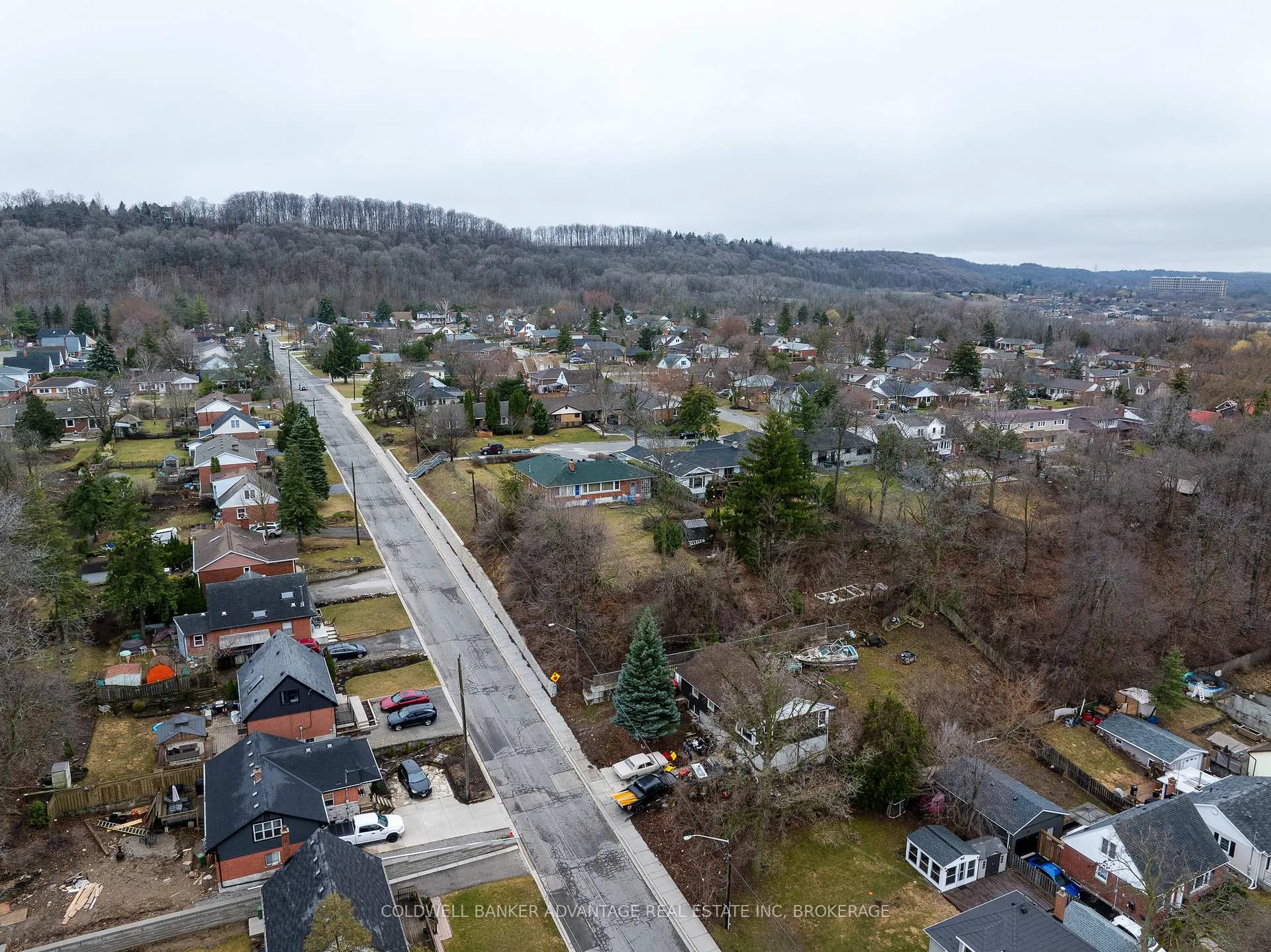 Photo 37 of 17 Wardrope Avenue, Hamilton, Stoney Creek — HOMEH