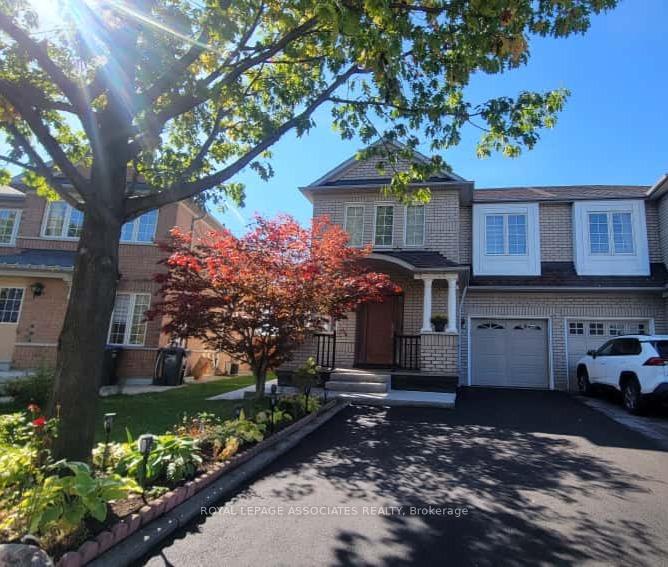 Photo 1 of 72 Starhill Crescent, Brampton, Sandringham-Wellington North — HOMEH