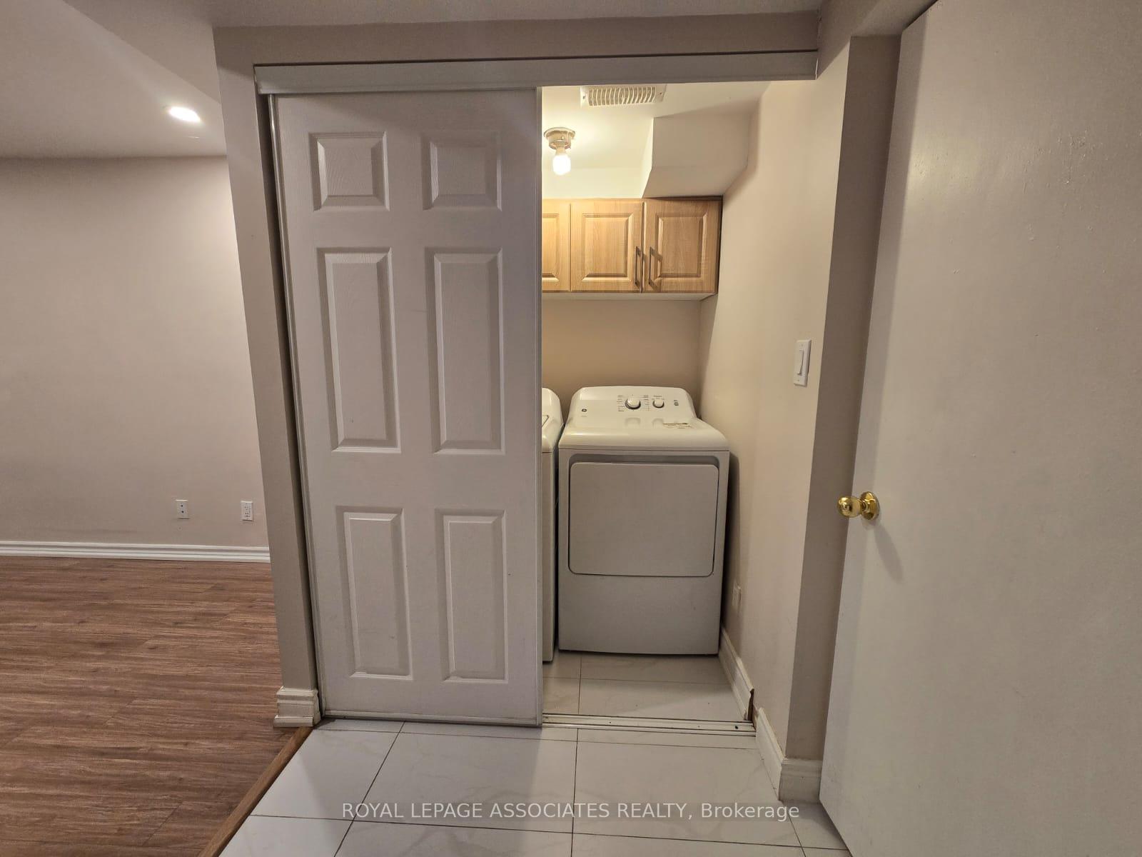 Photo 11 of 72 Starhill Crescent, Brampton, Sandringham-Wellington North — HOMEH