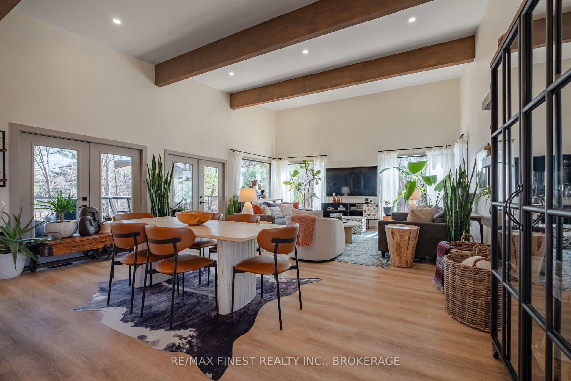 Photo 7 of 1316 Leland Road, Frontenac, Frontenac South — HOMEH