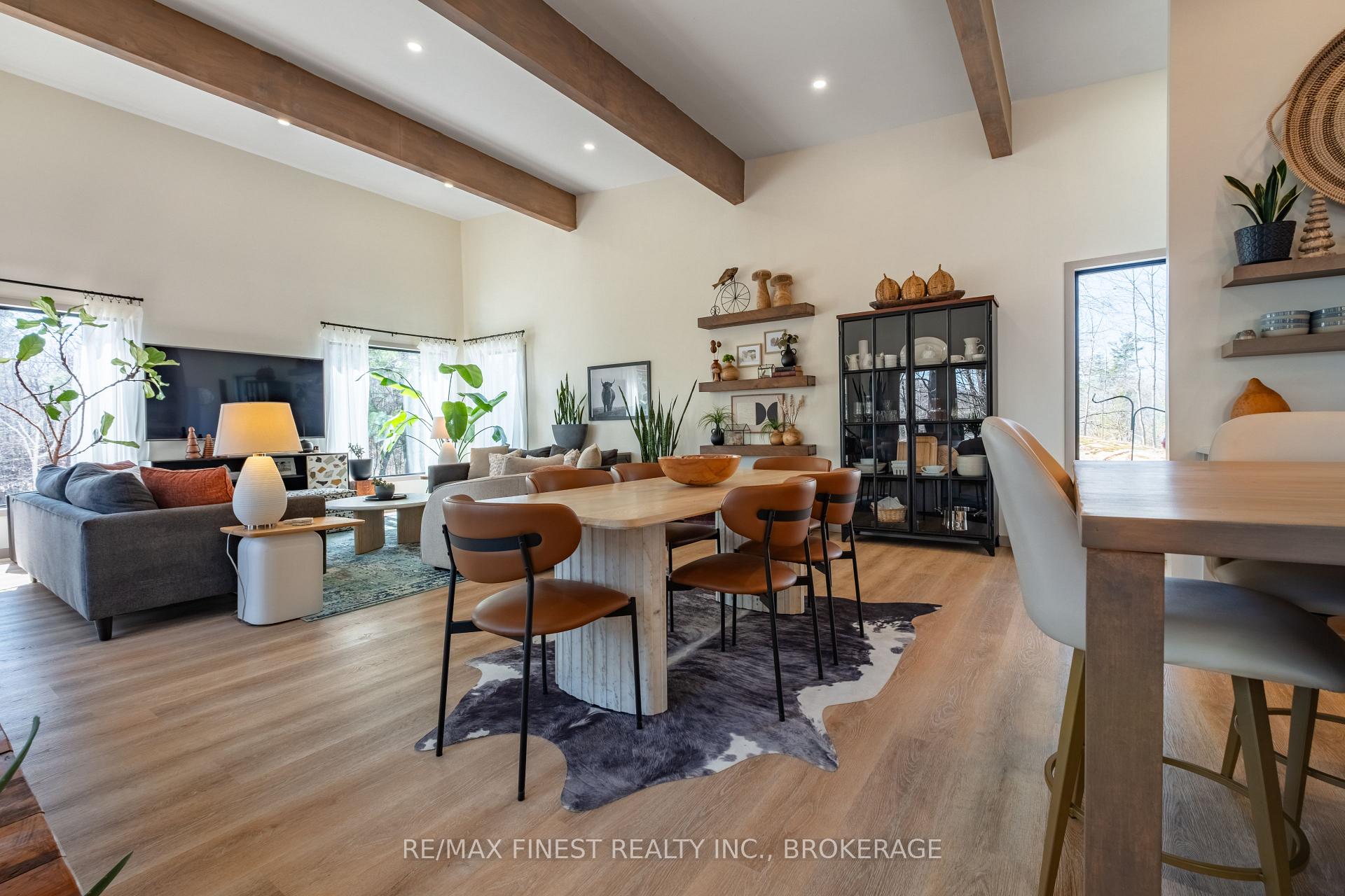 Photo 11 of 1316 Leland Road, Frontenac, Frontenac South — HOMEH