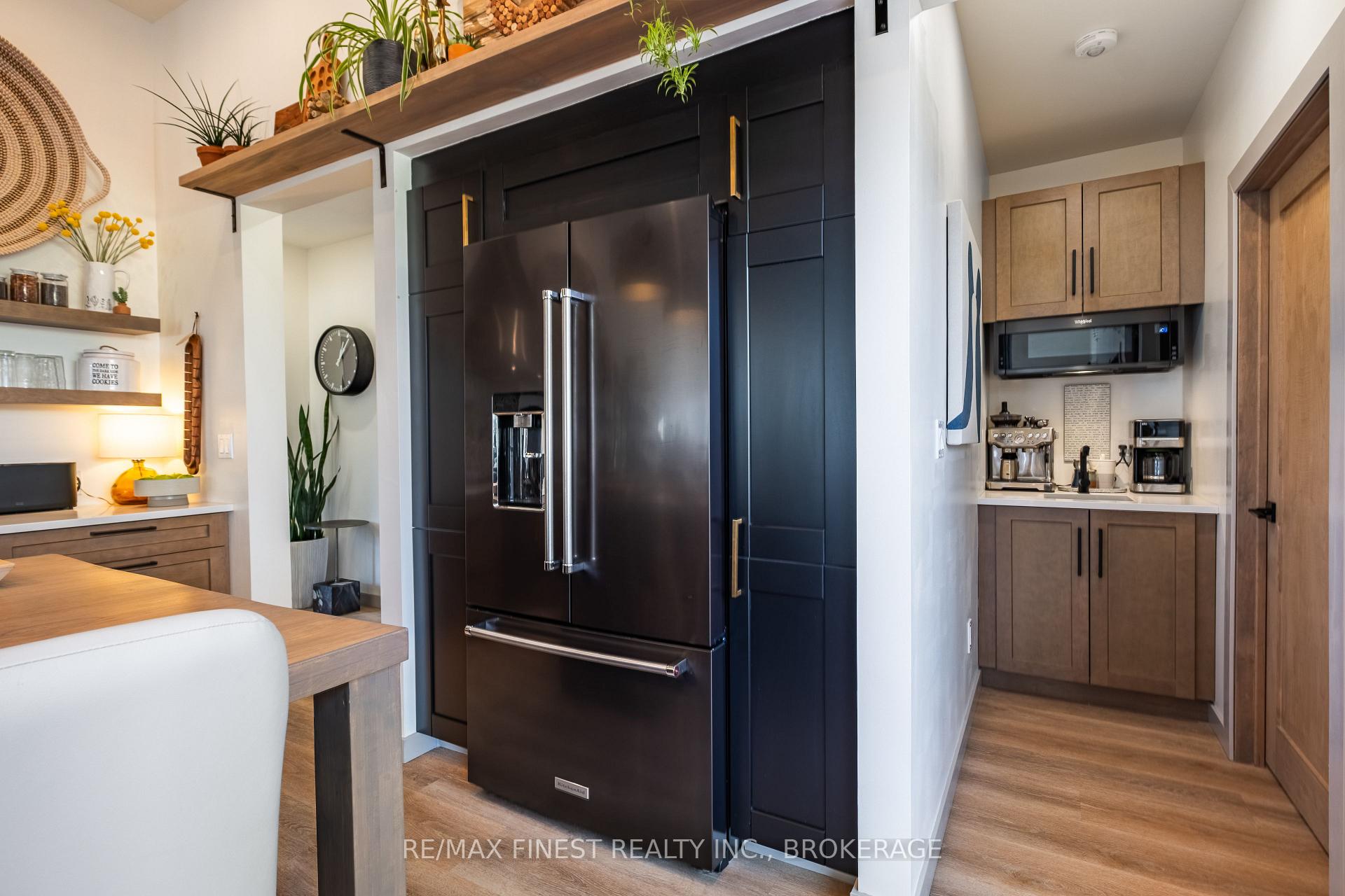 Photo 15 of 1316 Leland Road, Frontenac, Frontenac South — HOMEH