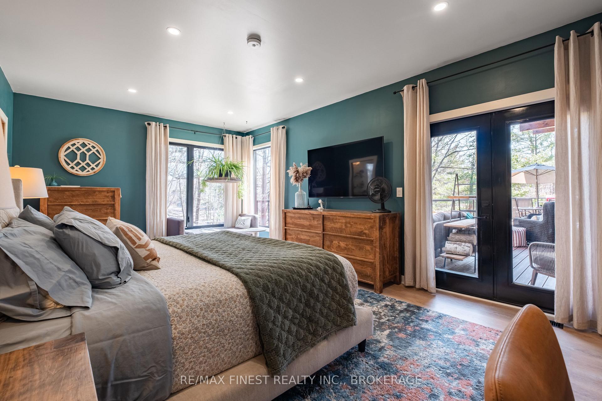 Photo 19 of 1316 Leland Road, Frontenac, Frontenac South — HOMEH