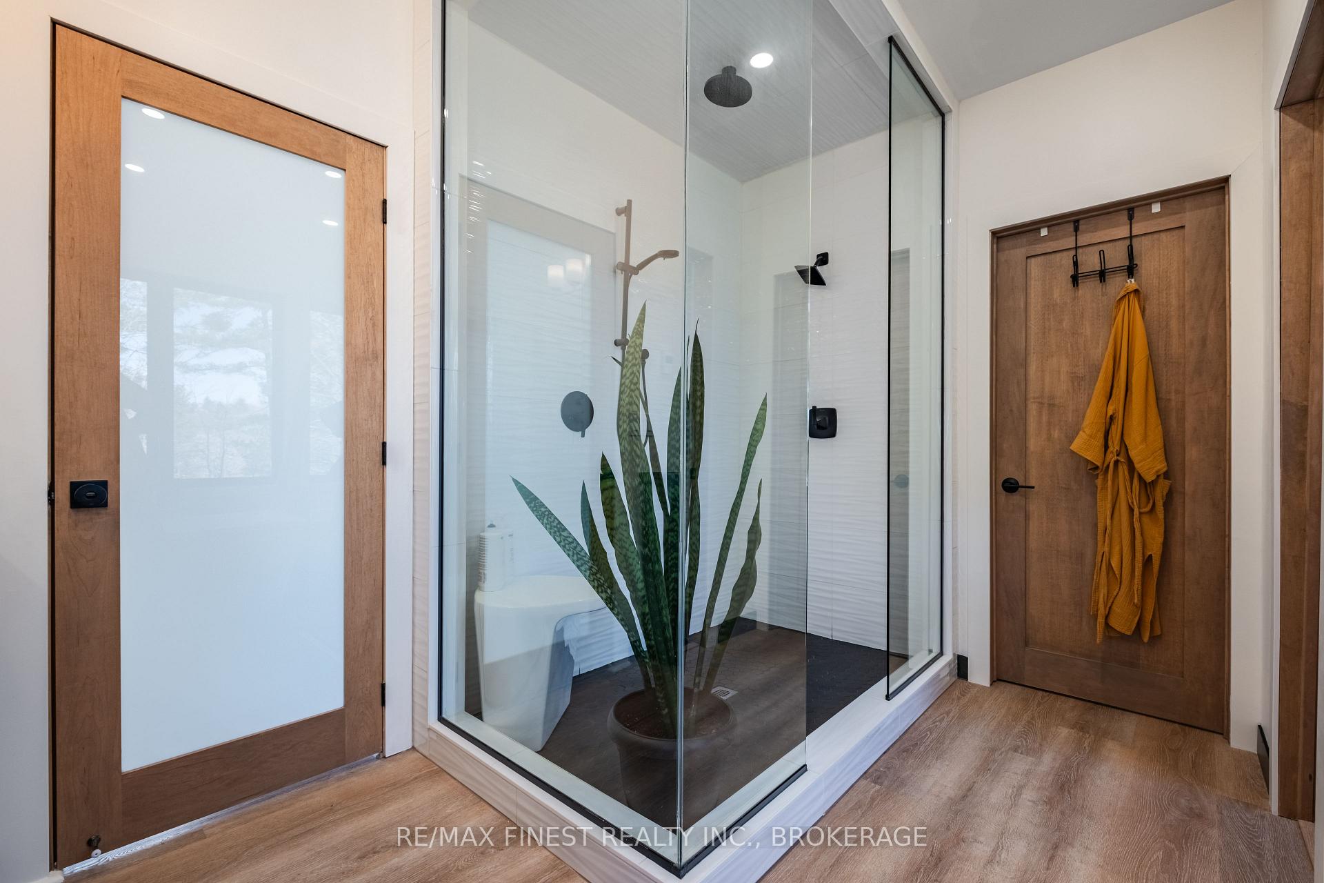 Photo 23 of 1316 Leland Road, Frontenac, Frontenac South — HOMEH