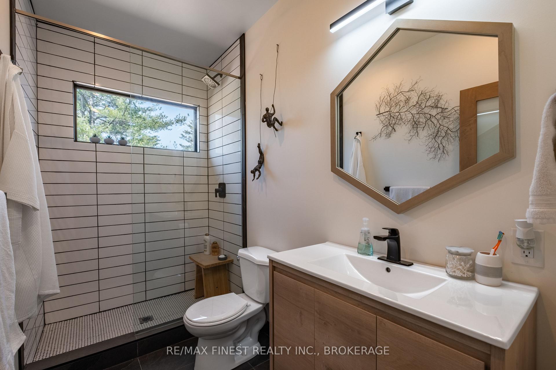 Photo 27 of 1316 Leland Road, Frontenac, Frontenac South — HOMEH