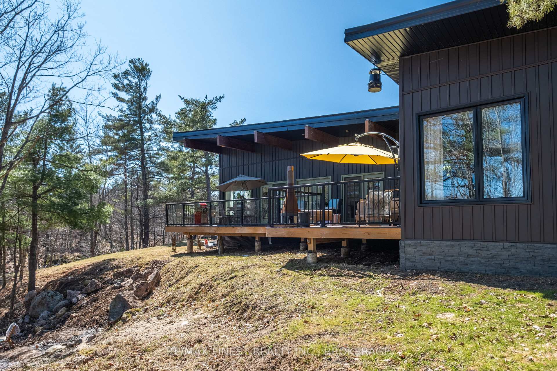 Photo 39 of 1316 Leland Road, Frontenac, Frontenac South — HOMEH