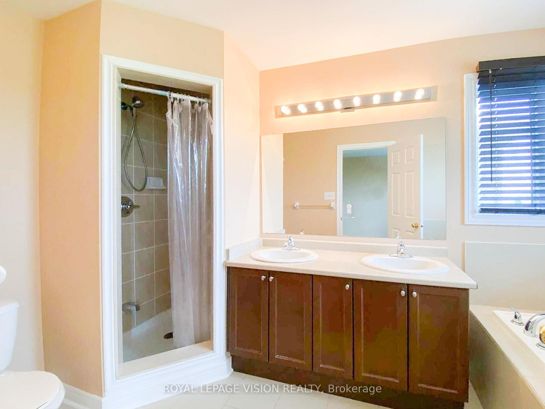 Photo 12 of 7429 Saint Barbara Boulevard, Brampton, Brampton 407 Corridor — HOMEH