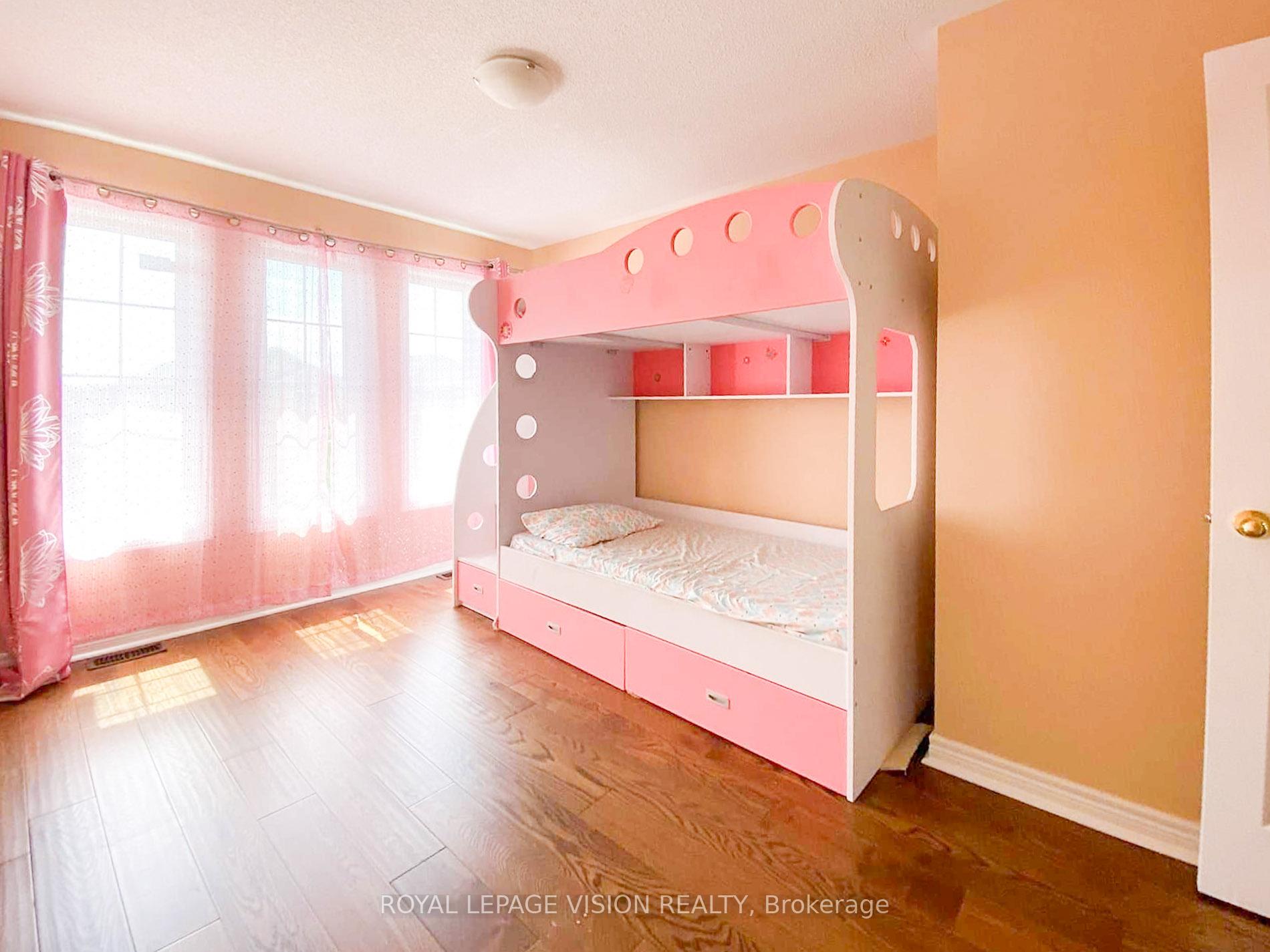 Photo 14 of 7429 Saint Barbara Boulevard, Brampton, Brampton 407 Corridor — HOMEH