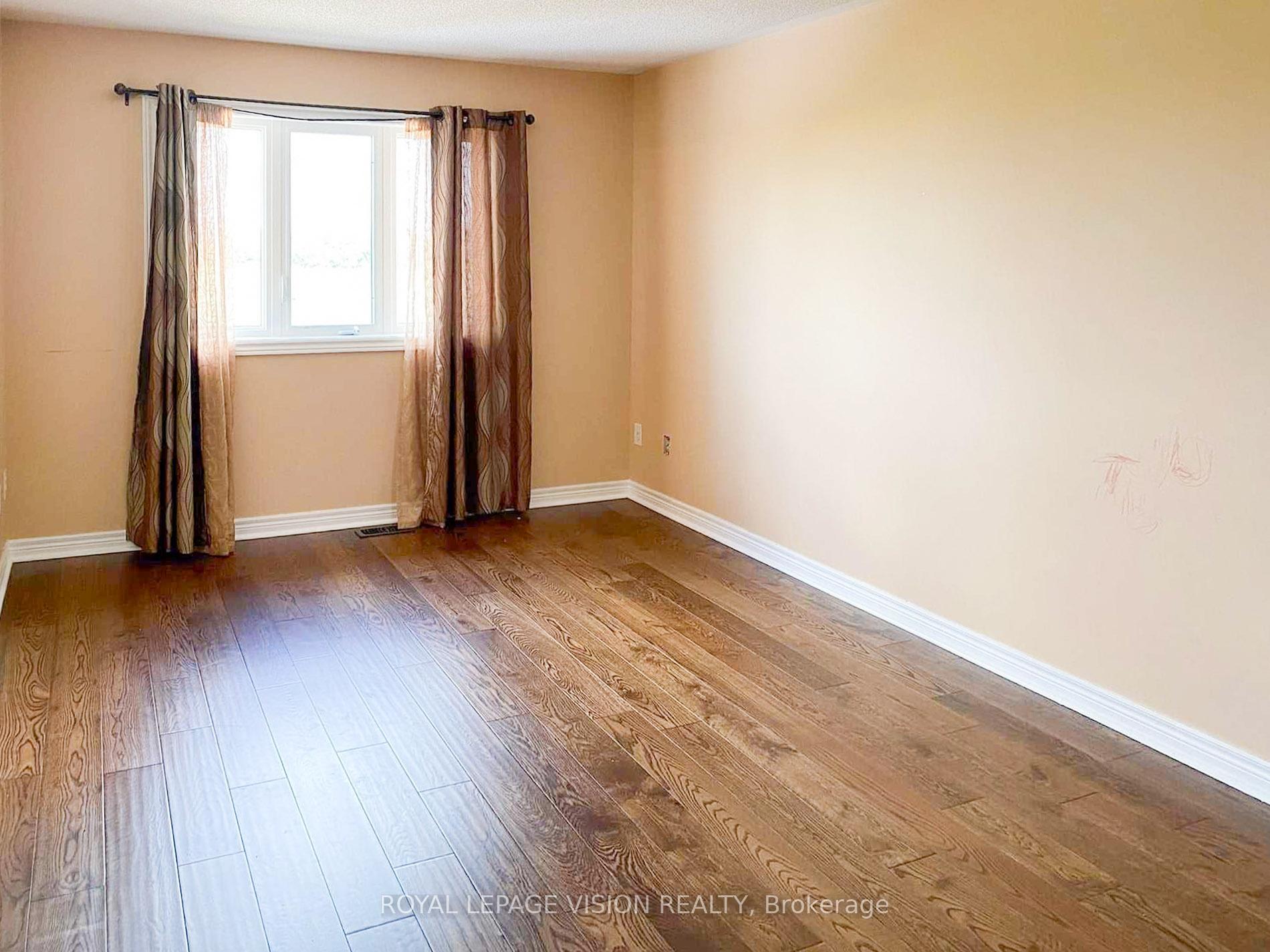 Photo 18 of 7429 Saint Barbara Boulevard, Brampton, Brampton 407 Corridor — HOMEH