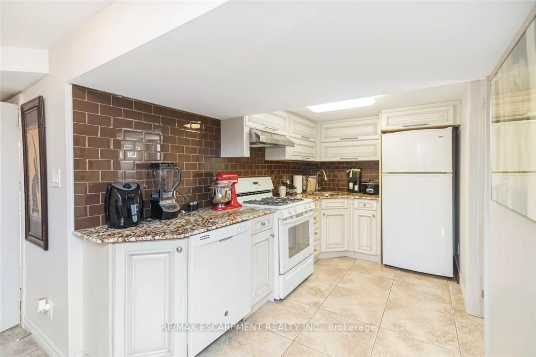 Photo 37 of 199 Kimberly Drive, Hamilton, Rosedale — HOMEH
