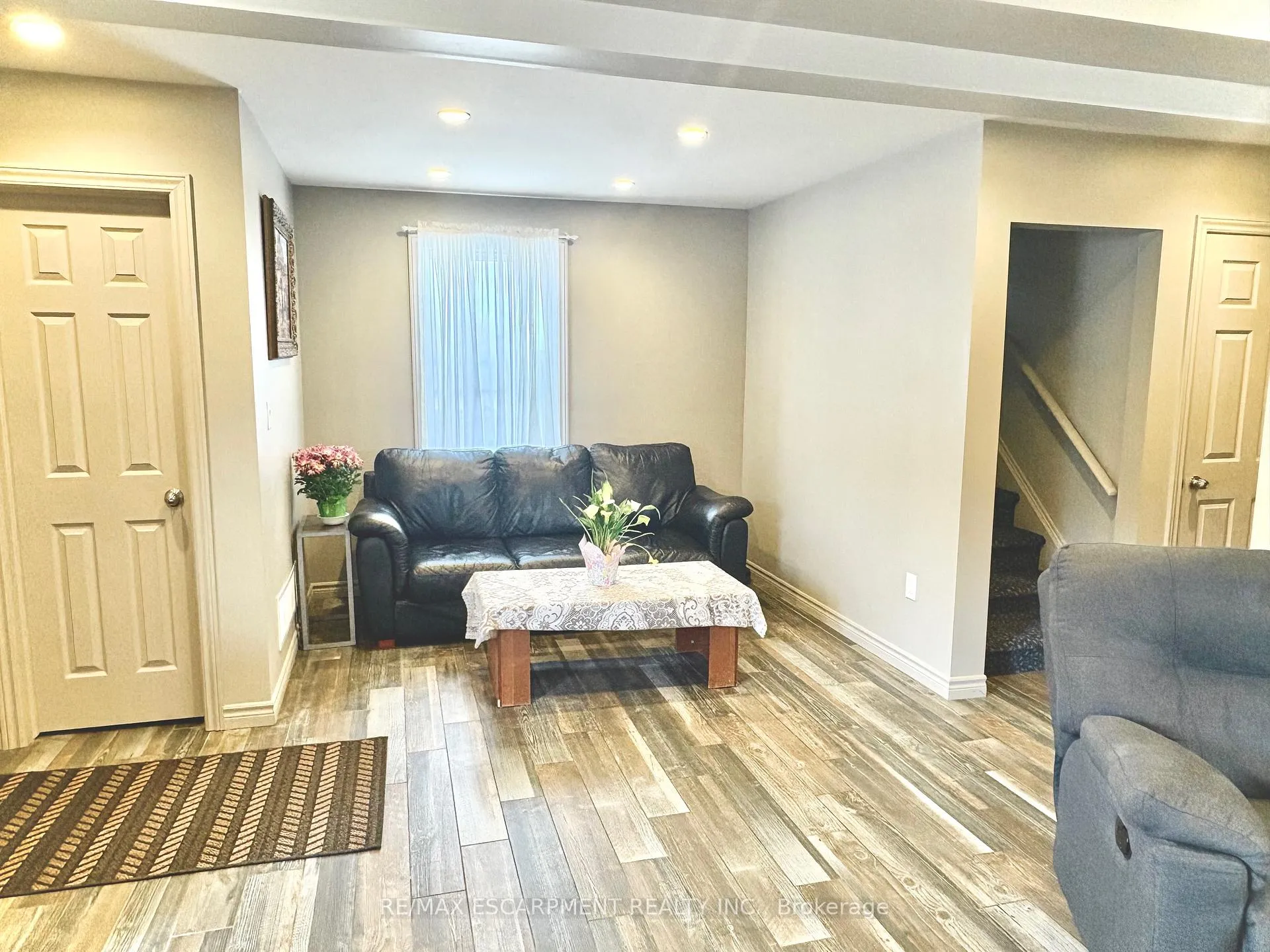 Photo 12 of 199 Kimberly Drive, Hamilton, Rosedale — HOMEH