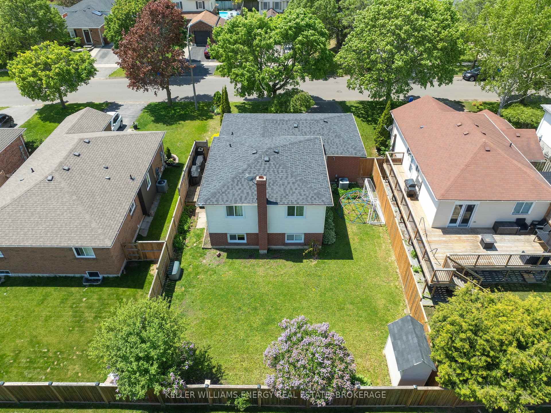 Photo 17 of 57 Centerfield Drive, Clarington, Courtice — HOMEH