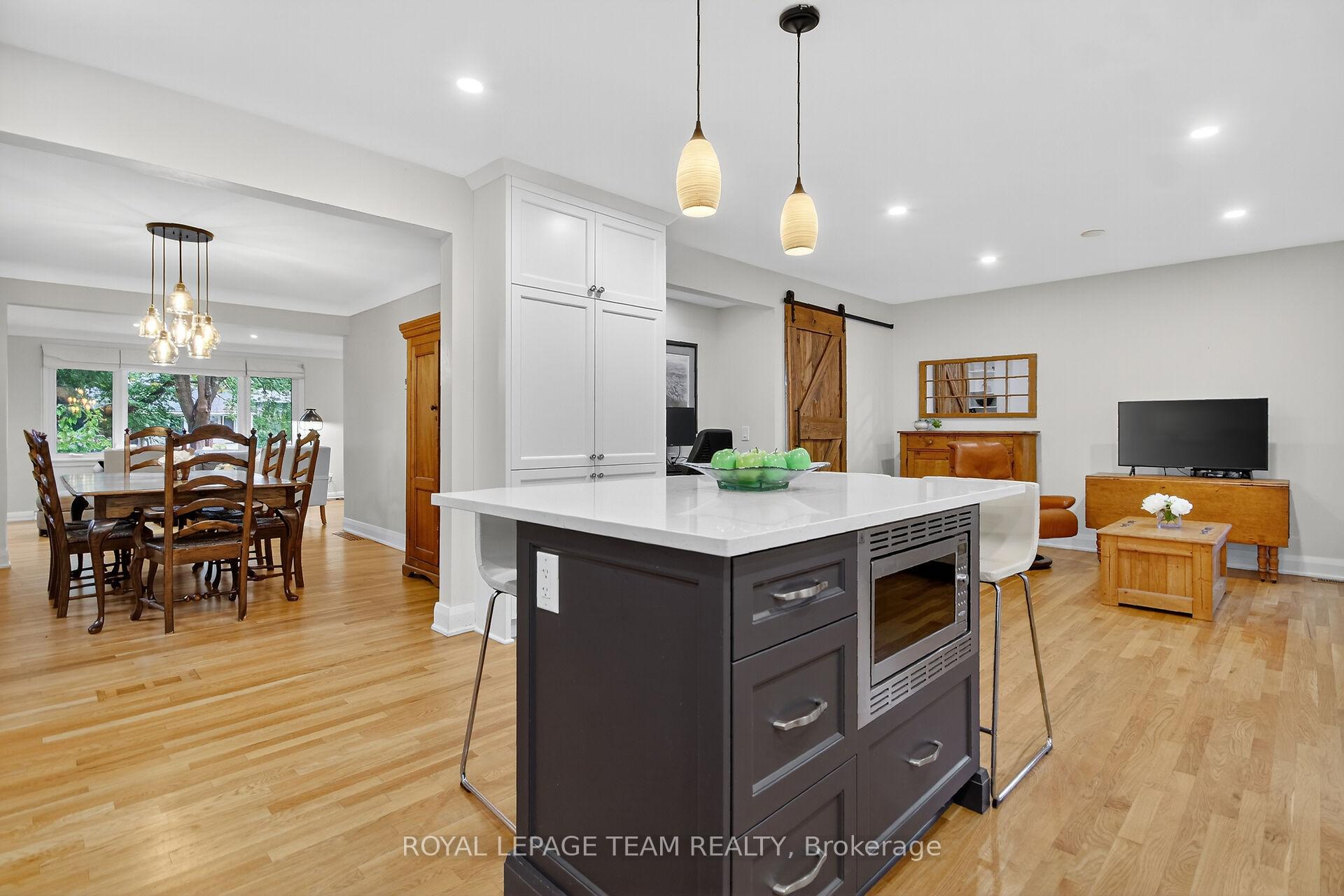 Photo 32 of 617 Mansfield Avenue, Ottawa, McKellar/Highland — HOMEH