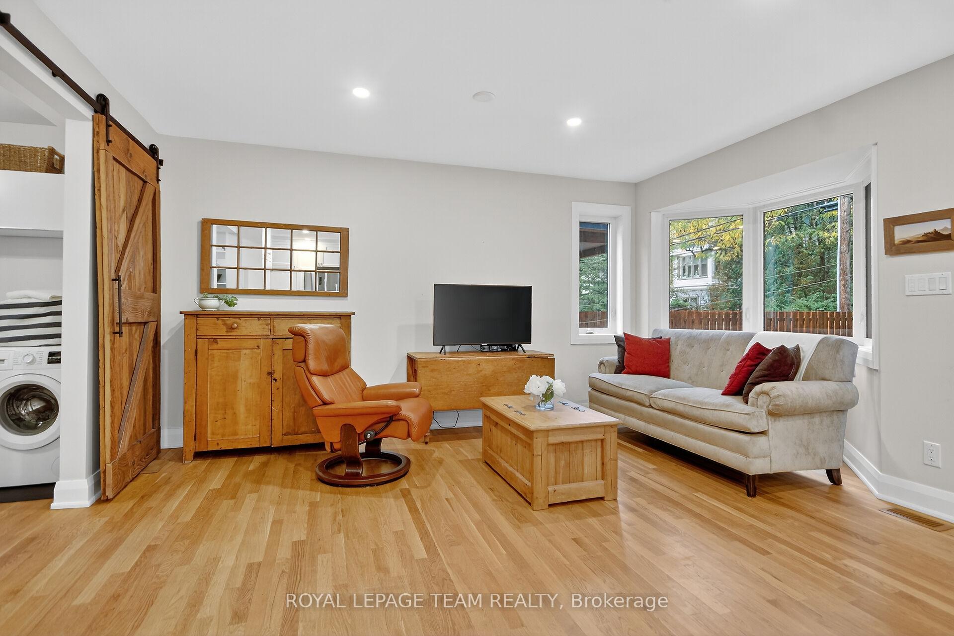 Photo 14 of 617 Mansfield Avenue, Ottawa, McKellar/Highland — HOMEH